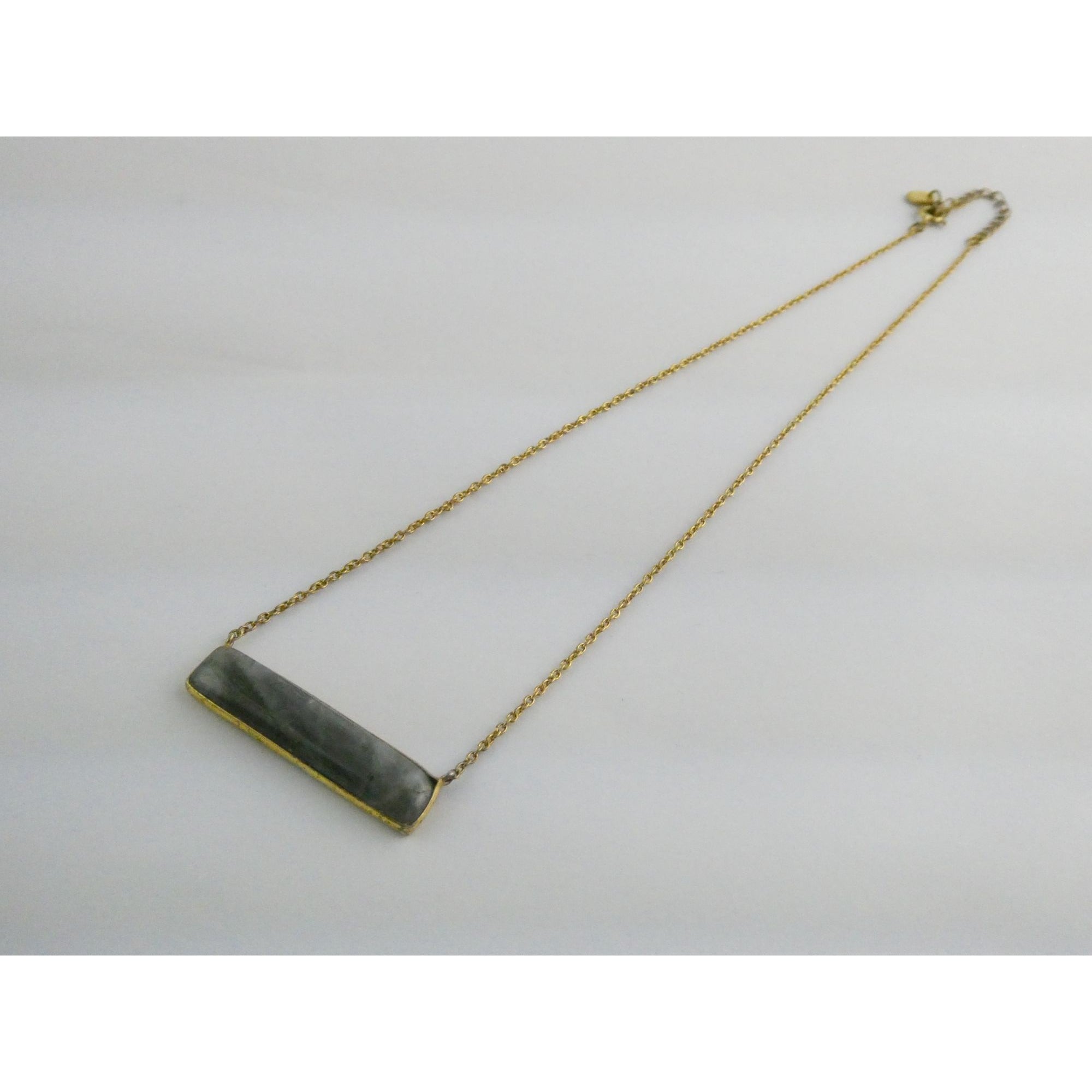 AV Designer Gilt Sterling Silver Labradorite Bar Pendant Necklace 5.9g 18 Inches