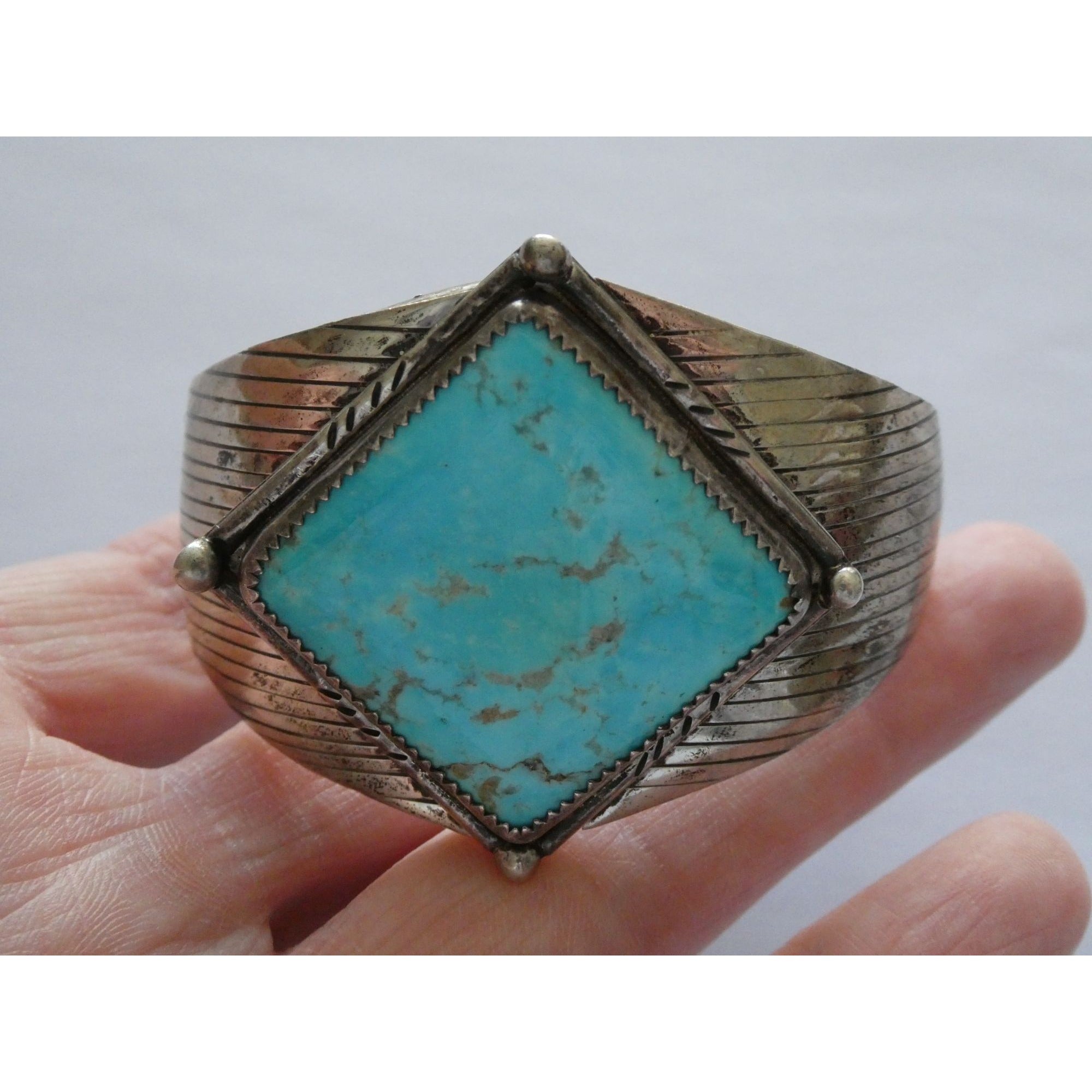 Vintage Southwestern Sterling Silver Turquoise Cuff Bracelet Handmade USA 6.25In