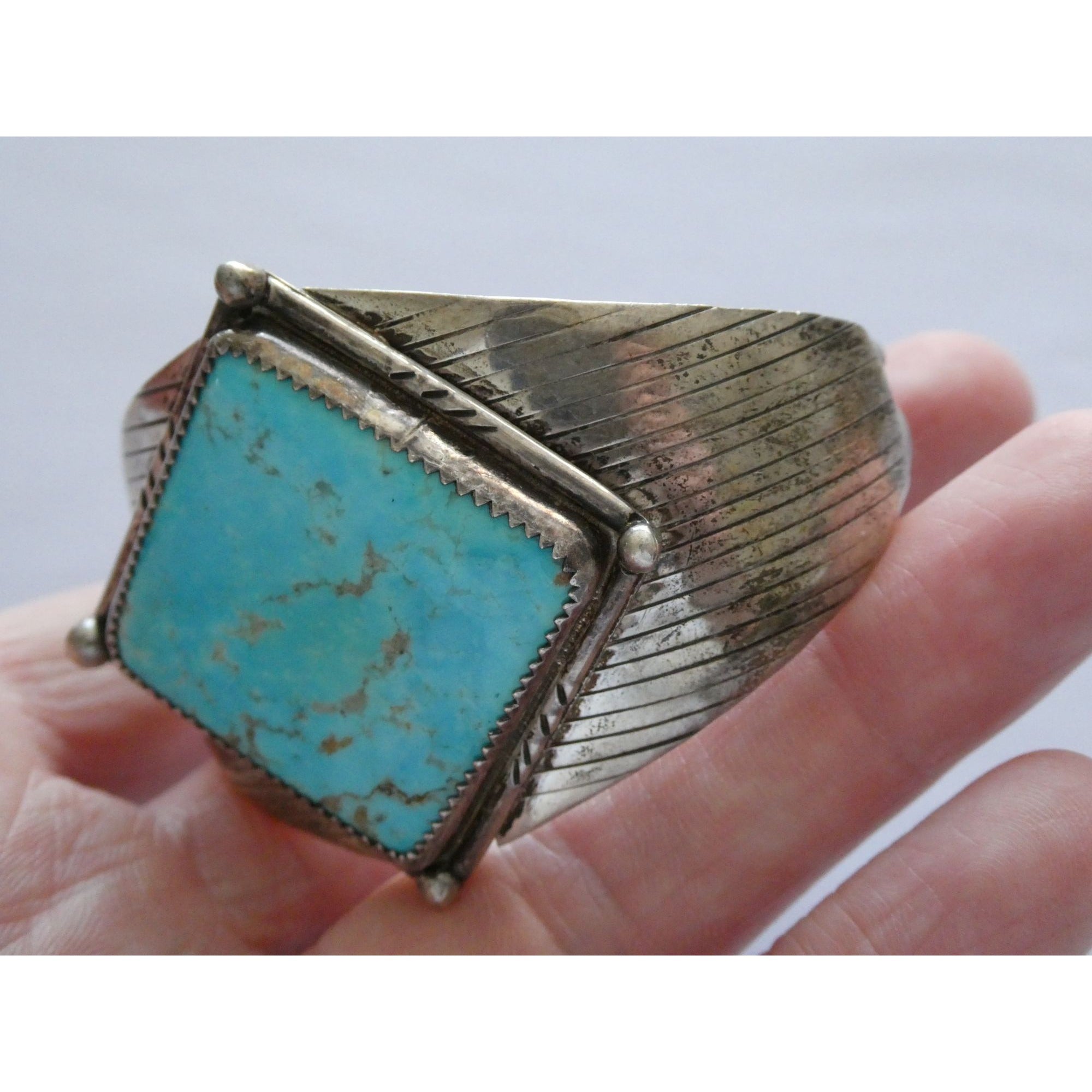 Vintage Southwestern Sterling Silver Turquoise Cuff Bracelet Handmade USA 6.25In