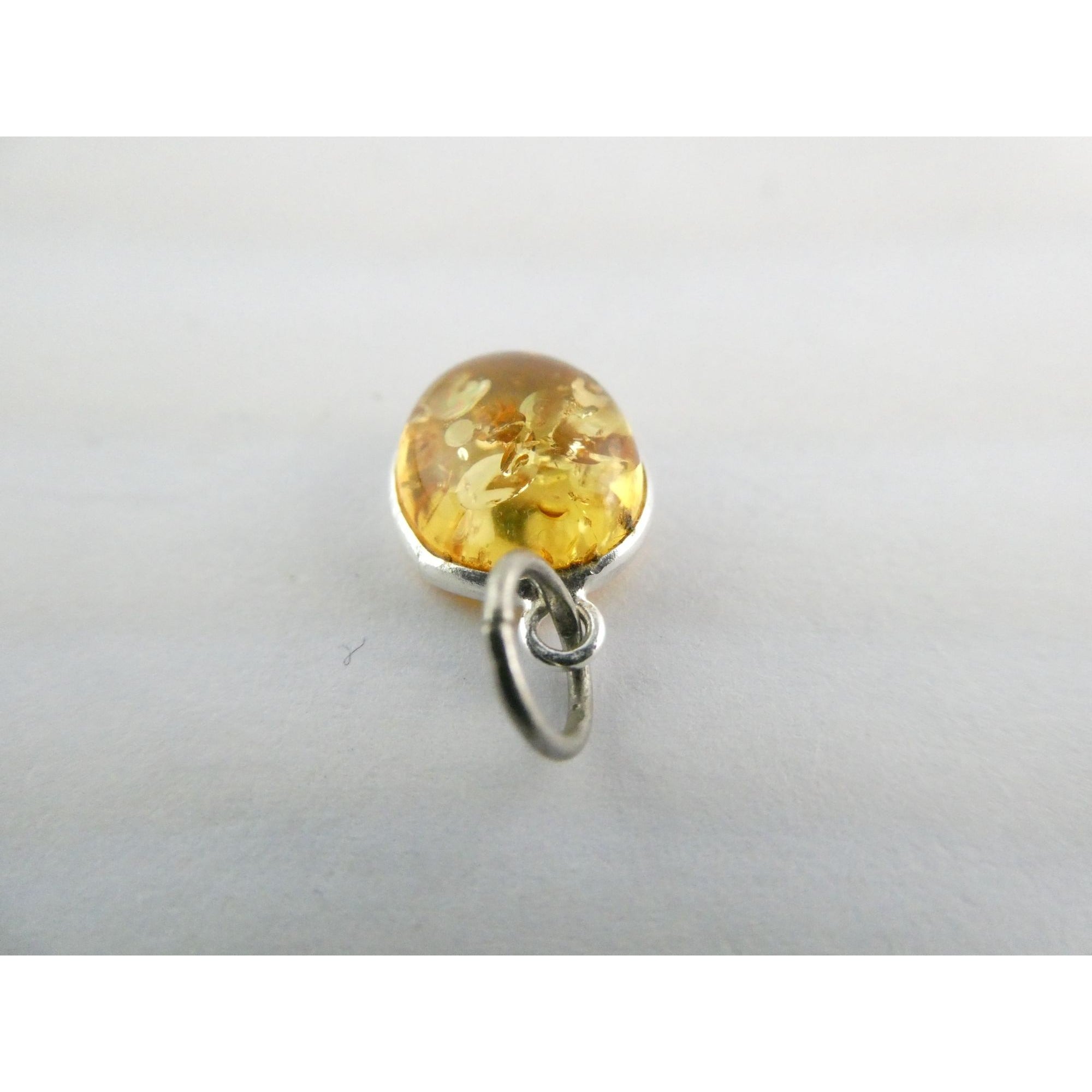 Sterling Silver Pale Yellow Amber Cabochon Pendant .7g 18mm Total Length