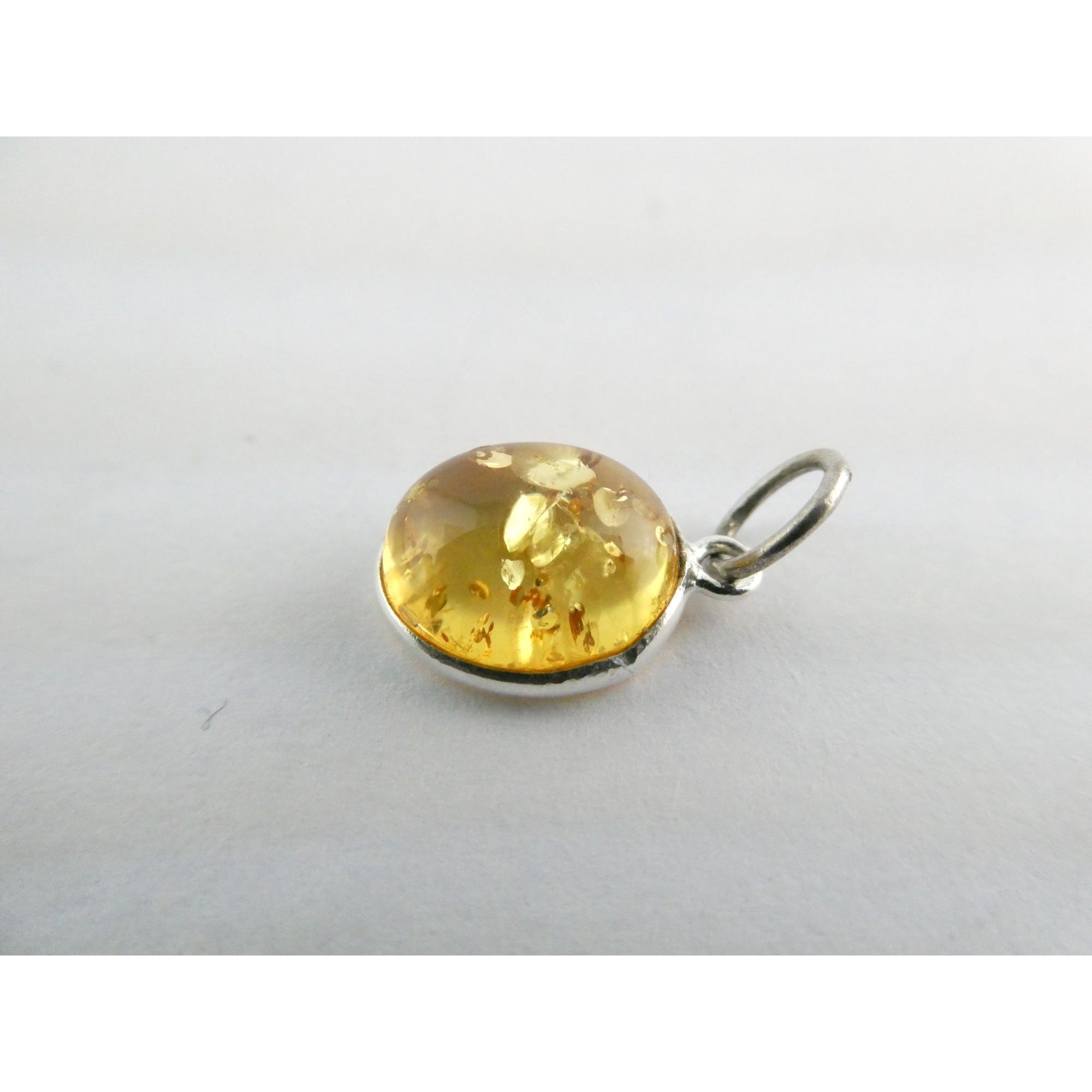 Sterling Silver Pale Yellow Amber Cabochon Pendant .7g 18mm Total Length