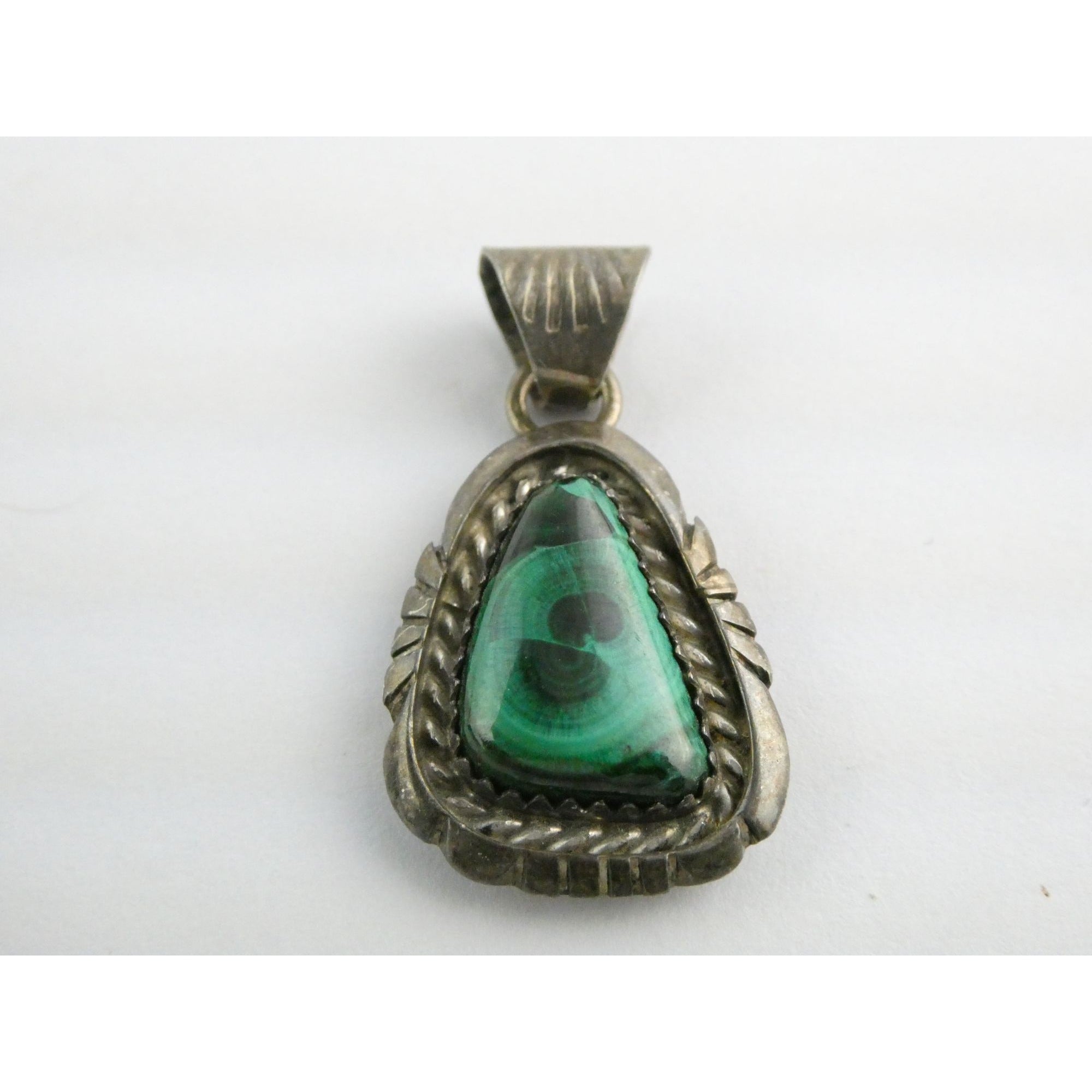 NA Navajo Bernice Bonney Sterling Silver Malachite Pendant 5g 31mm Length BB