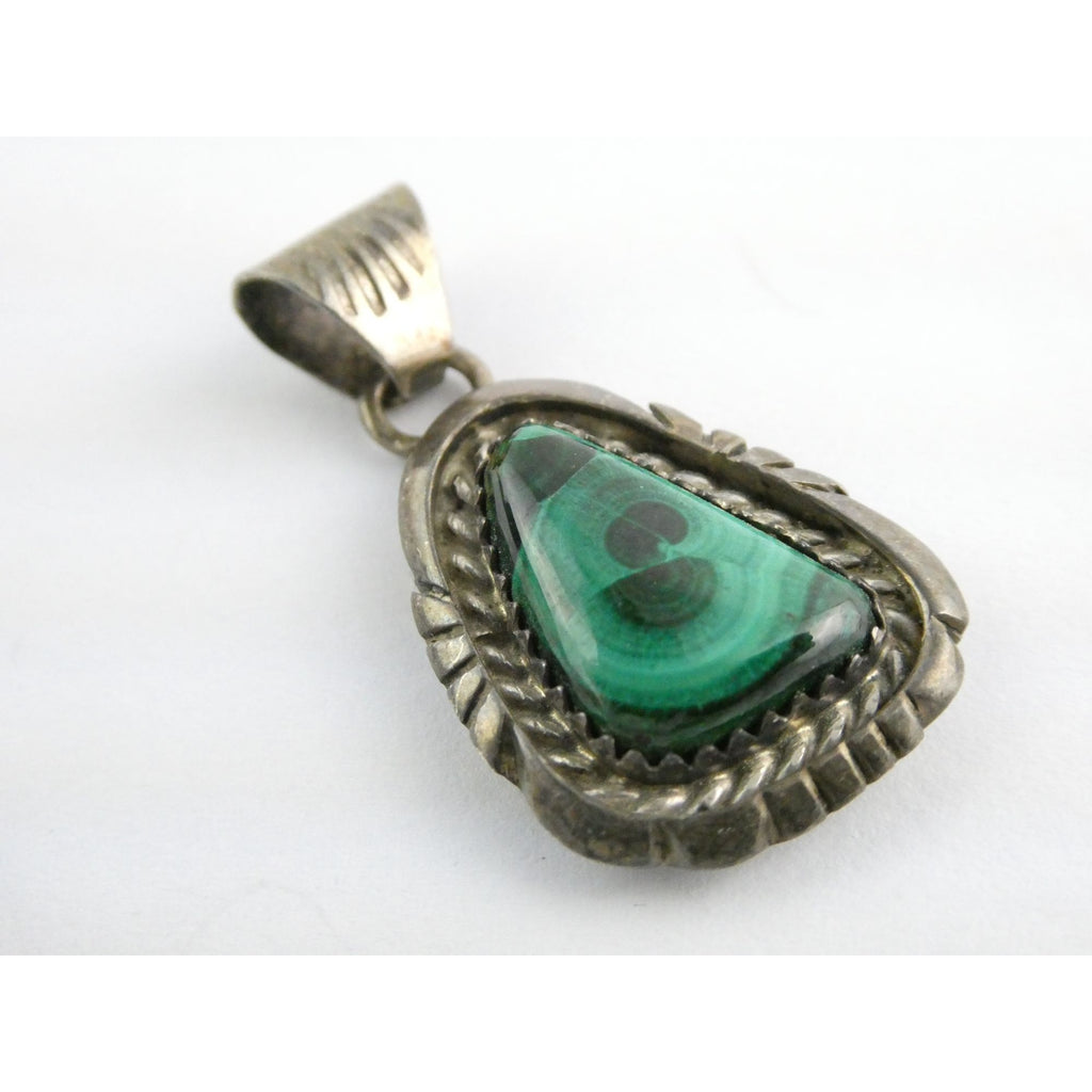 NA Navajo Bernice Bonney Sterling Silver Malachite Pendant 5g 31mm Length BB