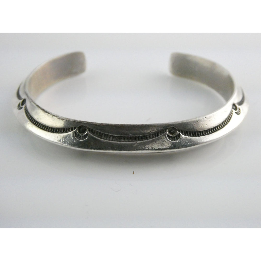 WT Signed NA Southwestern Patterned Sterling Silver Cuff Bracelet 6.75 Inch 39g