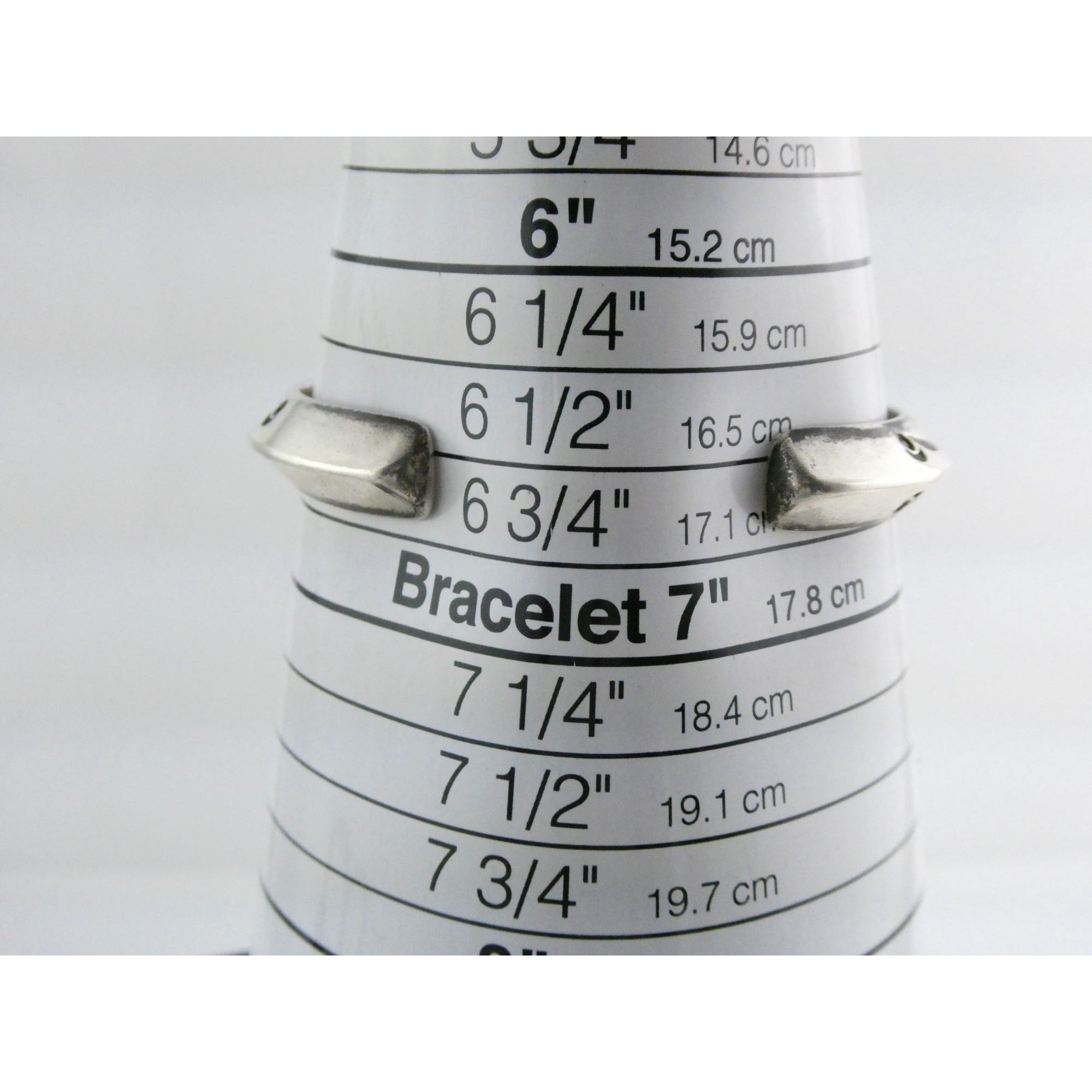 WT Signed NA Southwestern Patterned Sterling Silver Cuff Bracelet 6.75 Inch 39g
