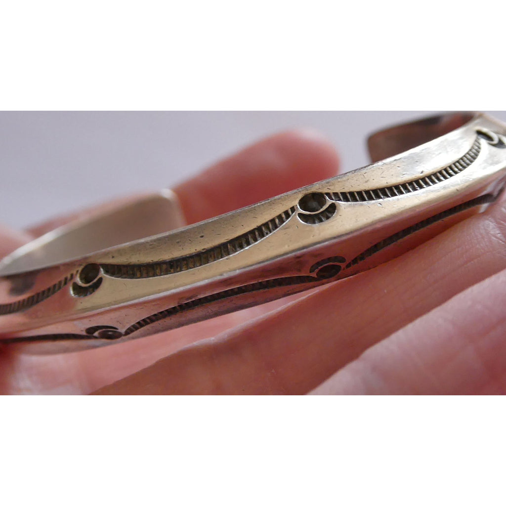 WT Signed NA Southwestern Patterned Sterling Silver Cuff Bracelet 6.75 Inch 39g
