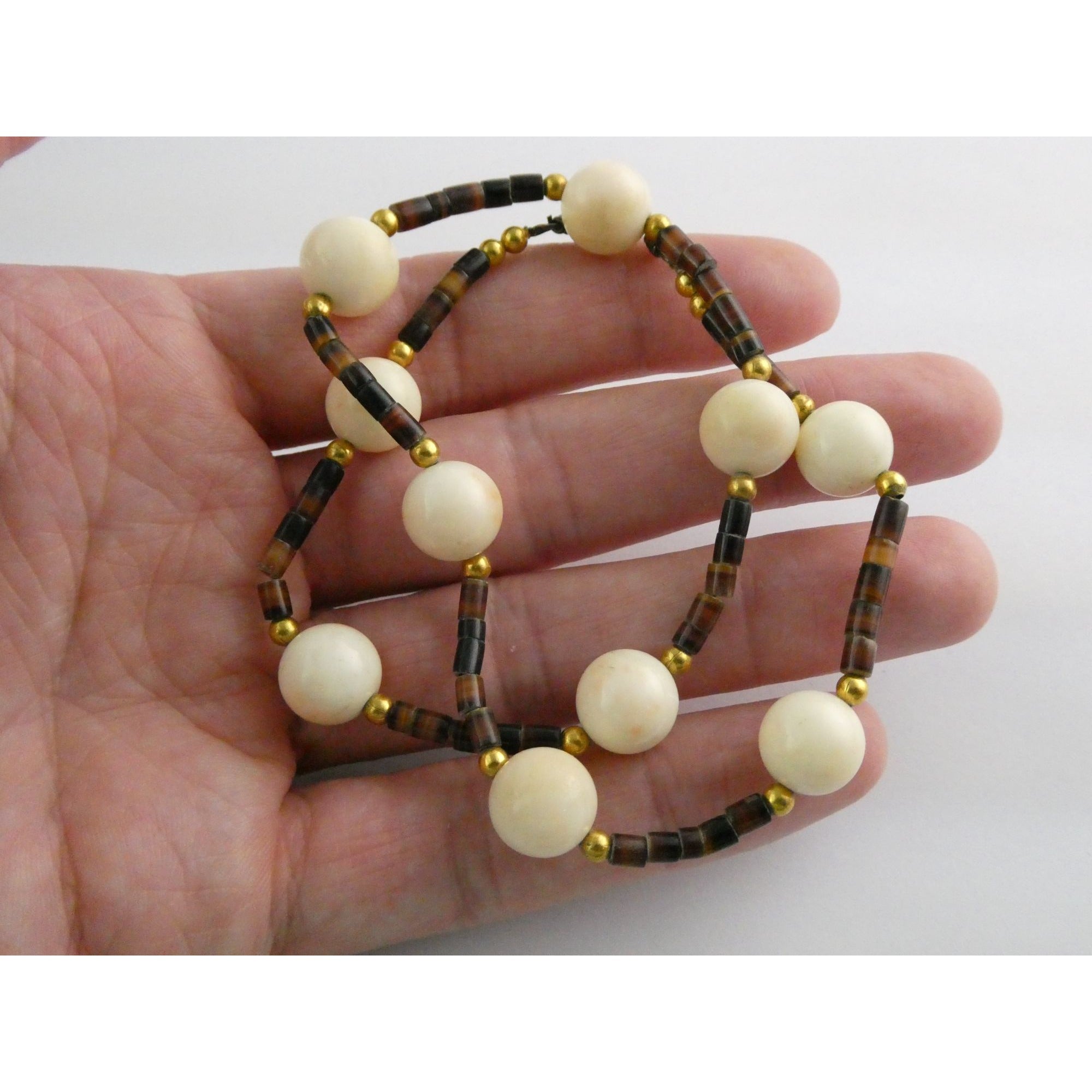 Vintage Goldtone Beaded Heishi Shell and Cream Stone Necklace 15 Inches 21.3g