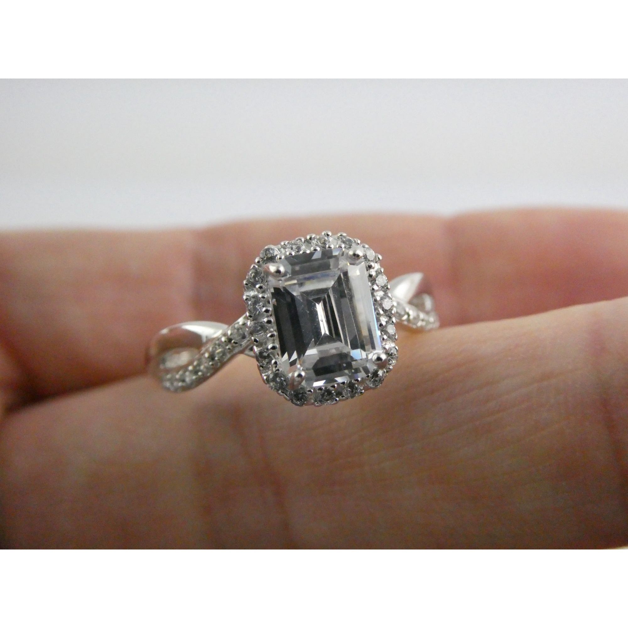 RJ Graziano Sterling Silver White Crystal Ornate Design Ring 925 Size 10 3.5g