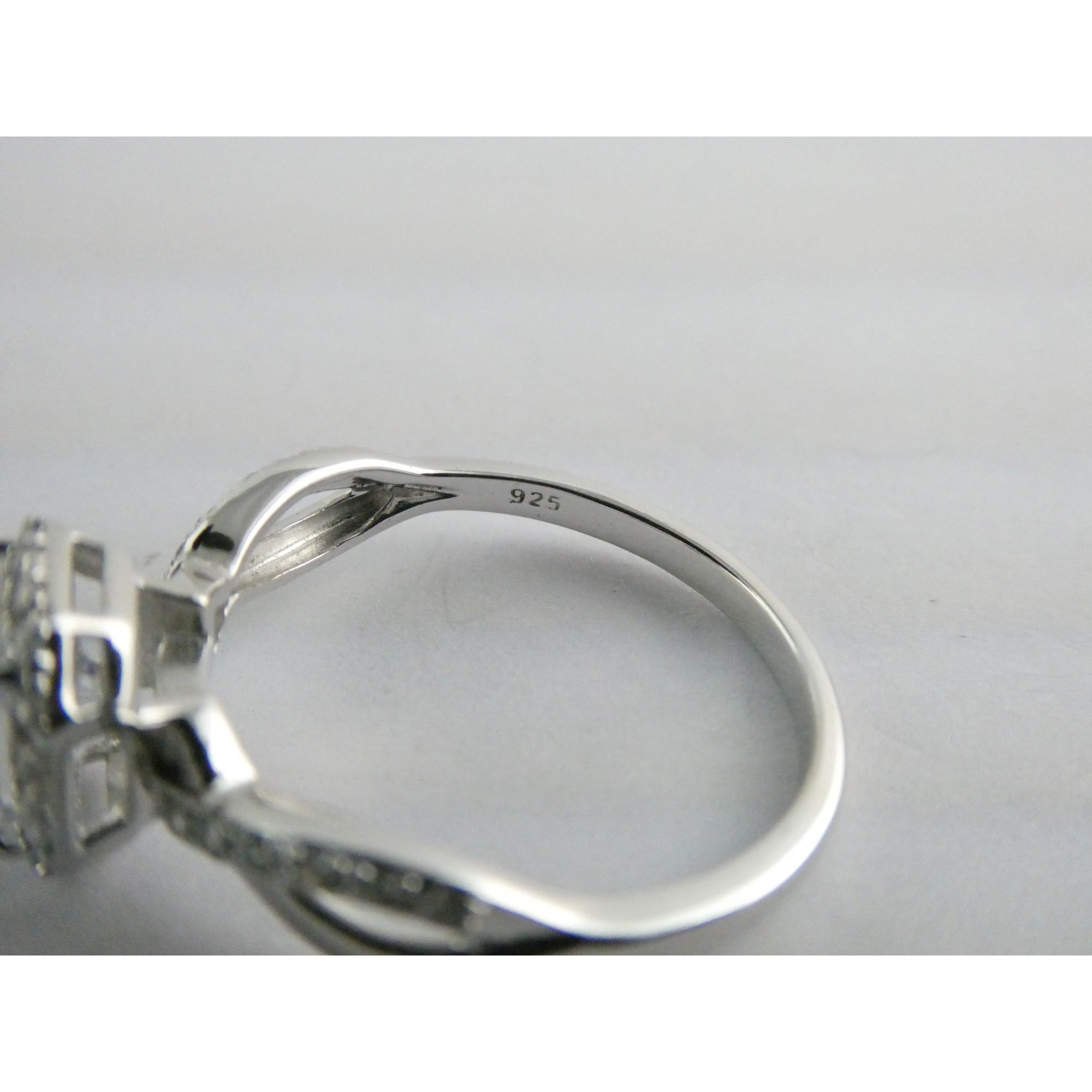 RJ Graziano Sterling Silver White Crystal Ornate Design Ring 925 Size 10 3.5g