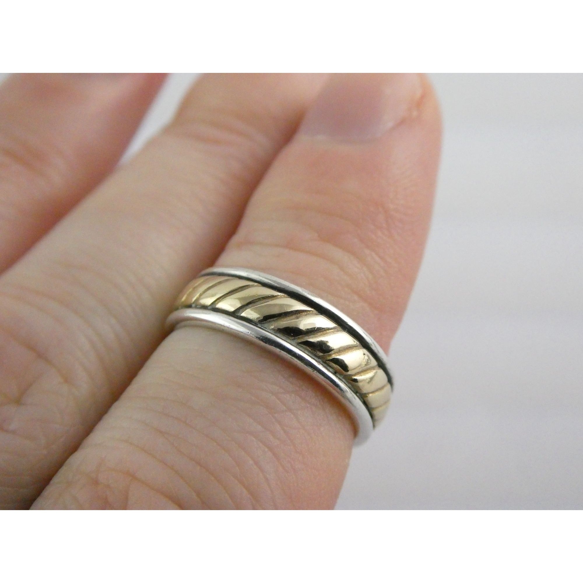 James Avery Fluted Band 14k Gold and Sterling Silver Ring Size 5 Weighs 5.5g