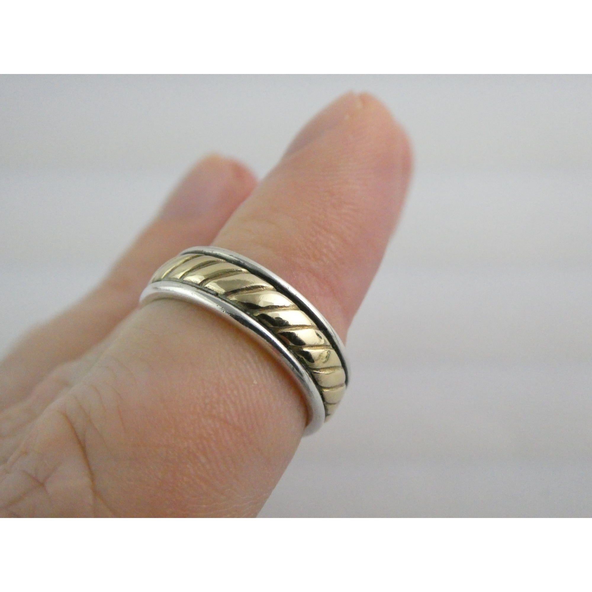 James Avery Fluted Band 14k Gold and Sterling Silver Ring Size 5 Weighs 5.5g