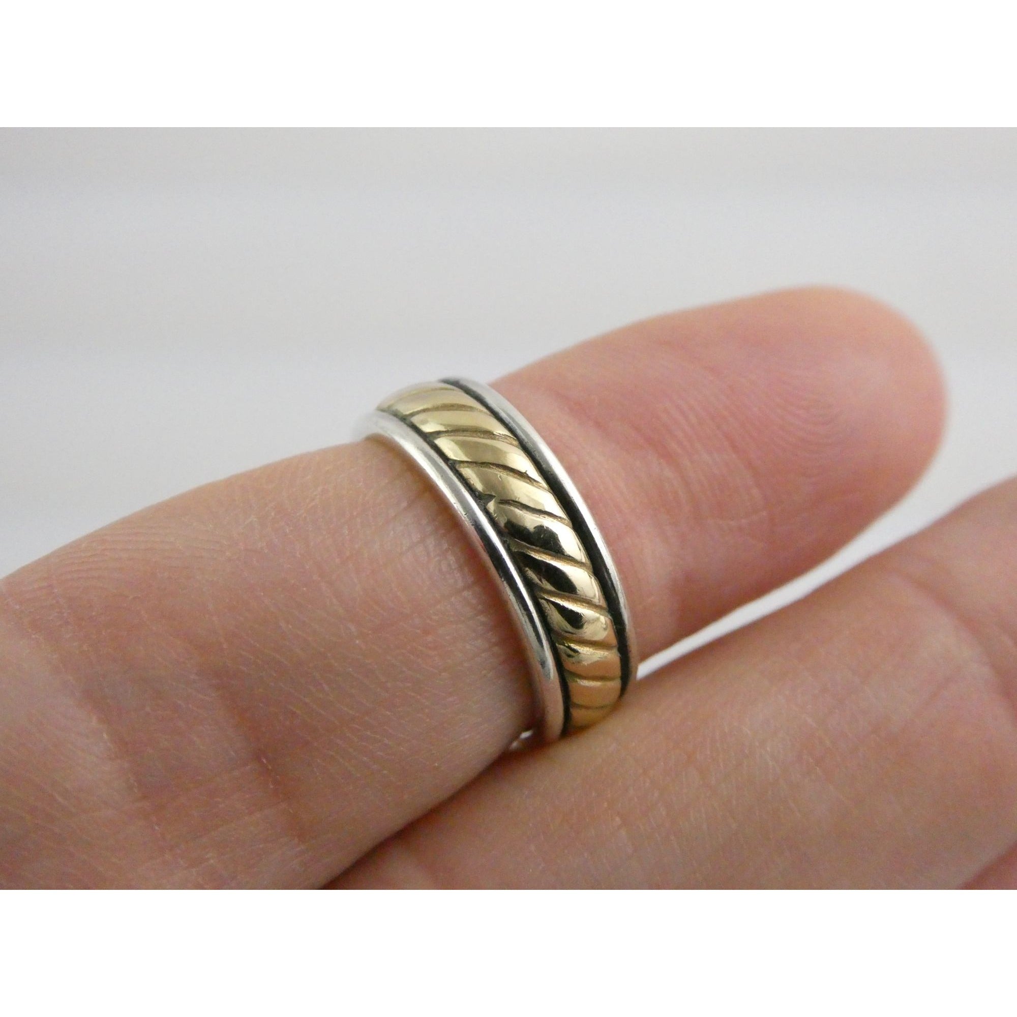 James Avery Fluted Band 14k Gold and Sterling Silver Ring Size 5 Weighs 5.5g
