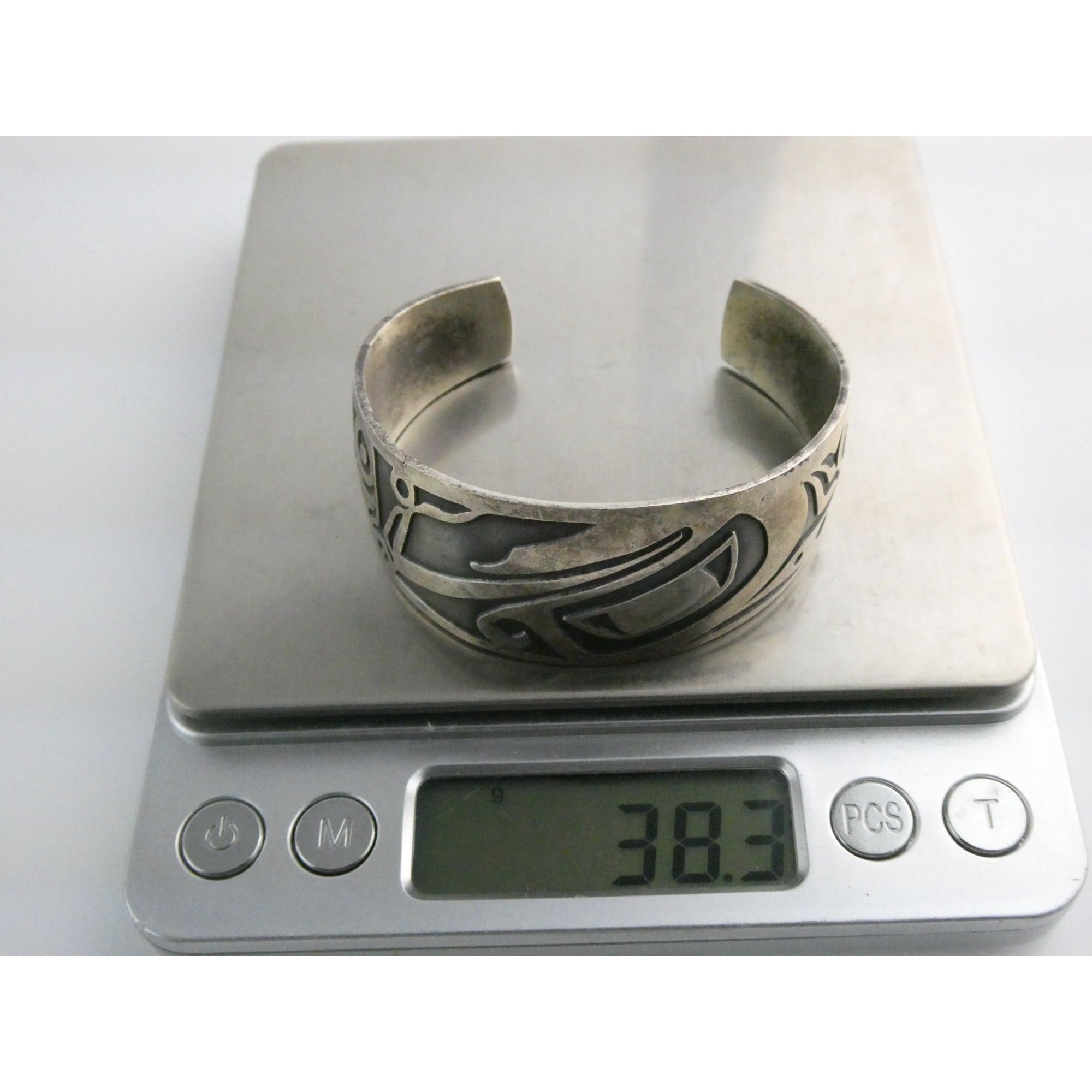 Pacific Northwest Native D Dennis MAG Metal Arts Sterling Silver Cuff Bracelet