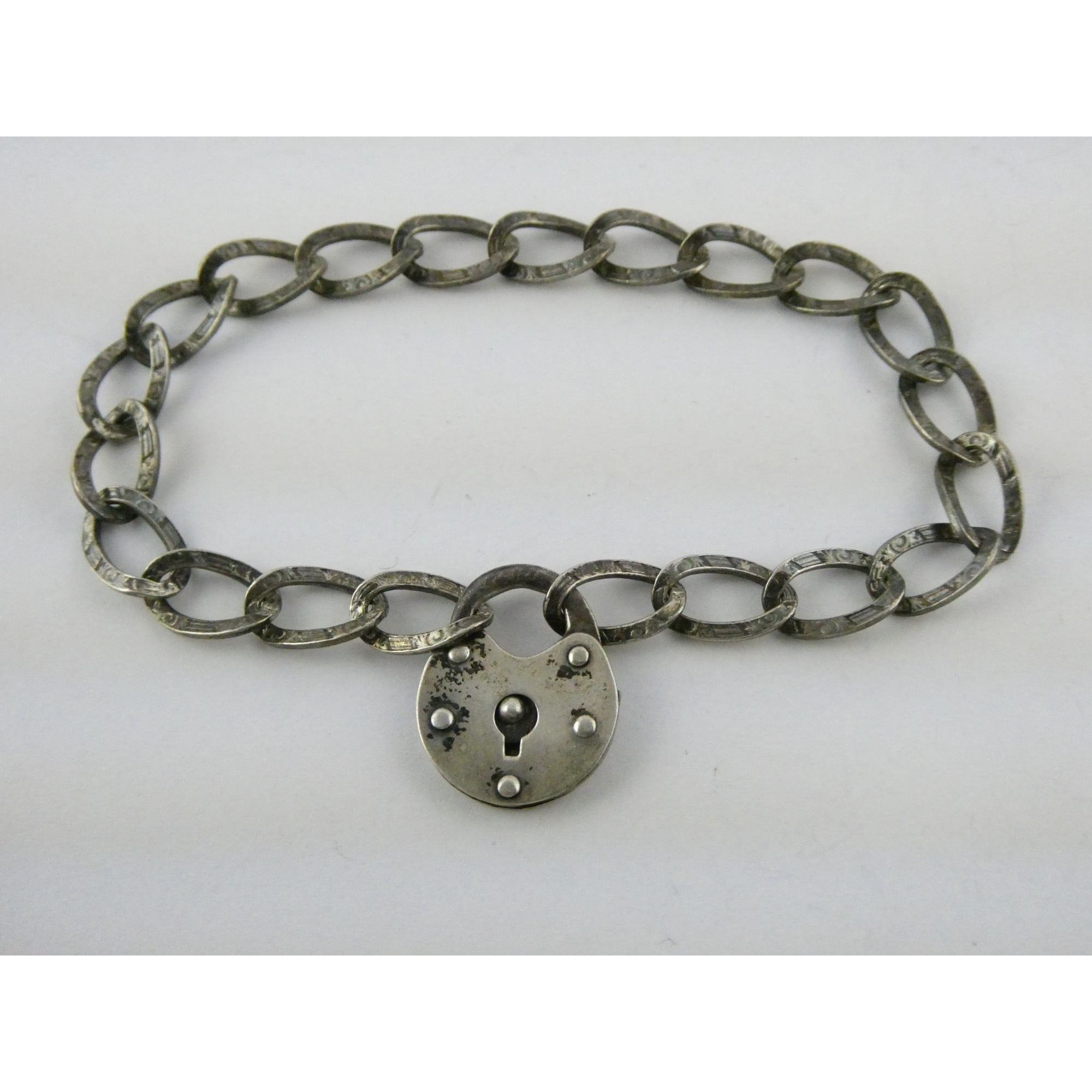 Antique Sterling Silver Lock Clasp Hand Textured Link Chain Bracelet 7.5 Inches