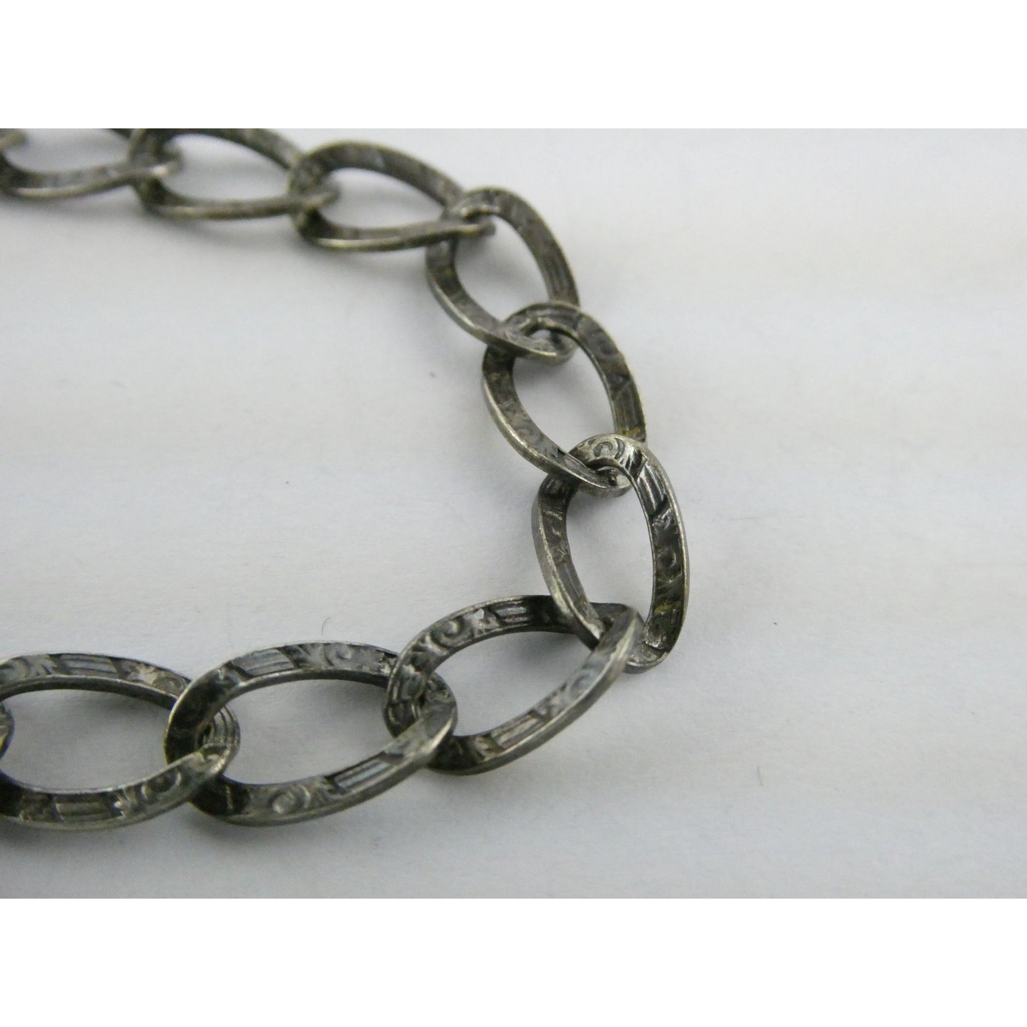 Antique Sterling Silver Lock Clasp Hand Textured Link Chain Bracelet 7.5 Inches