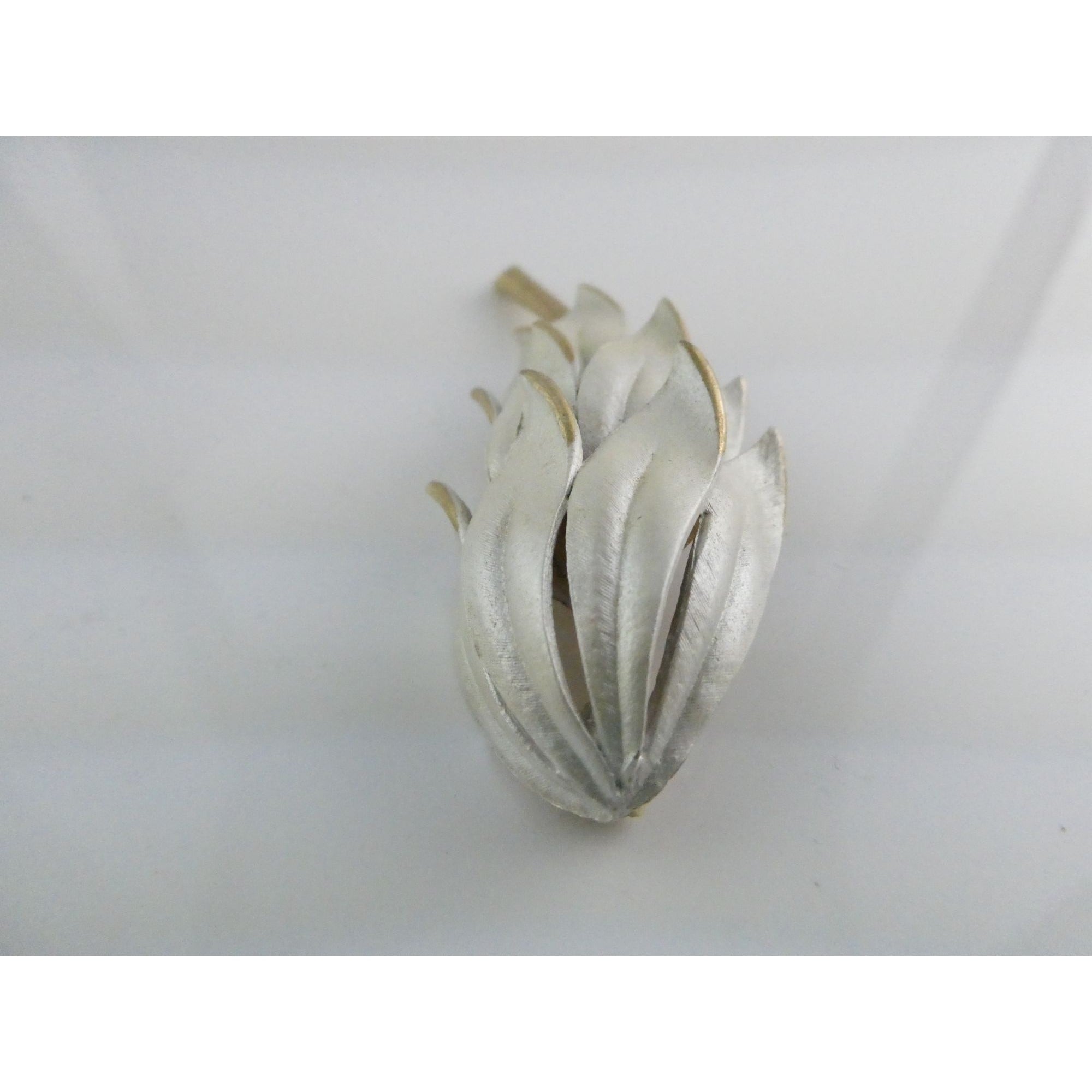 Vintage Unmarked Pastelli Textured Goldtone Metal and White Enamel Leaf Brooch