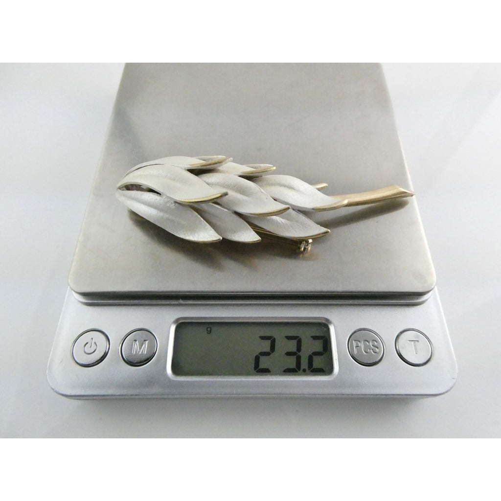 Vintage Unmarked Pastelli Textured Goldtone Metal and White Enamel Leaf Brooch