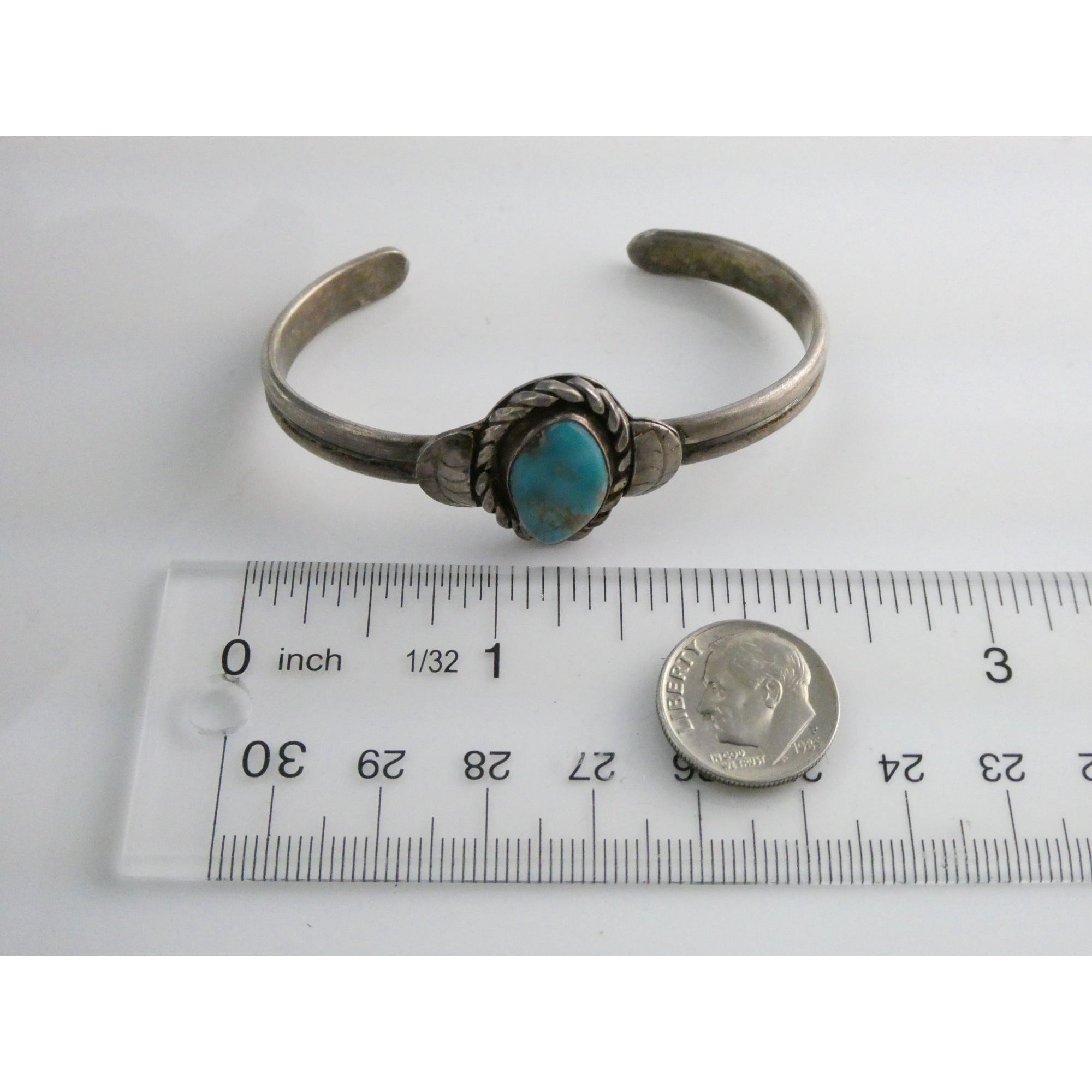 Southwestern Unmarked Sterling Silver Turquoise Braid Edge Cuff Bracelet 6.25 In