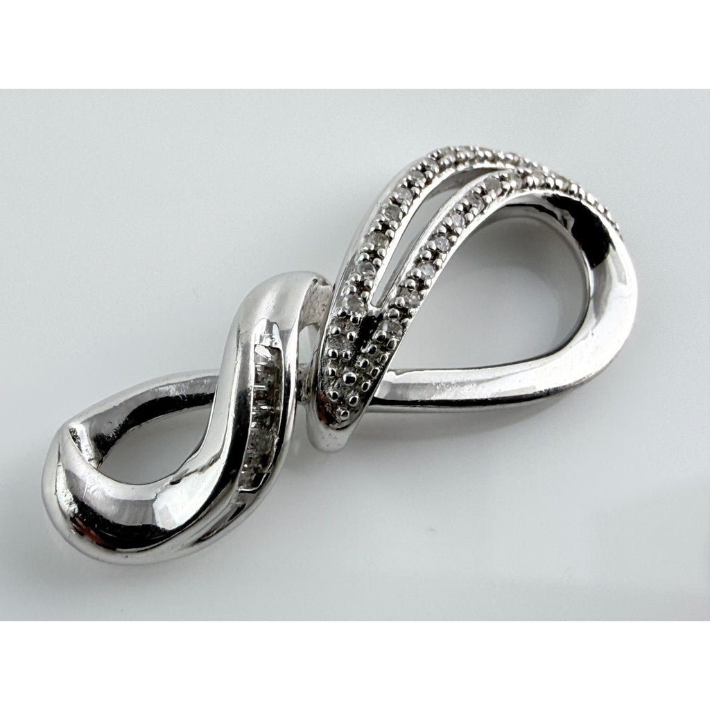 SUN Designer Sterling Silver Natural Melee Diamond Studded Loop Knot Pendant 2g