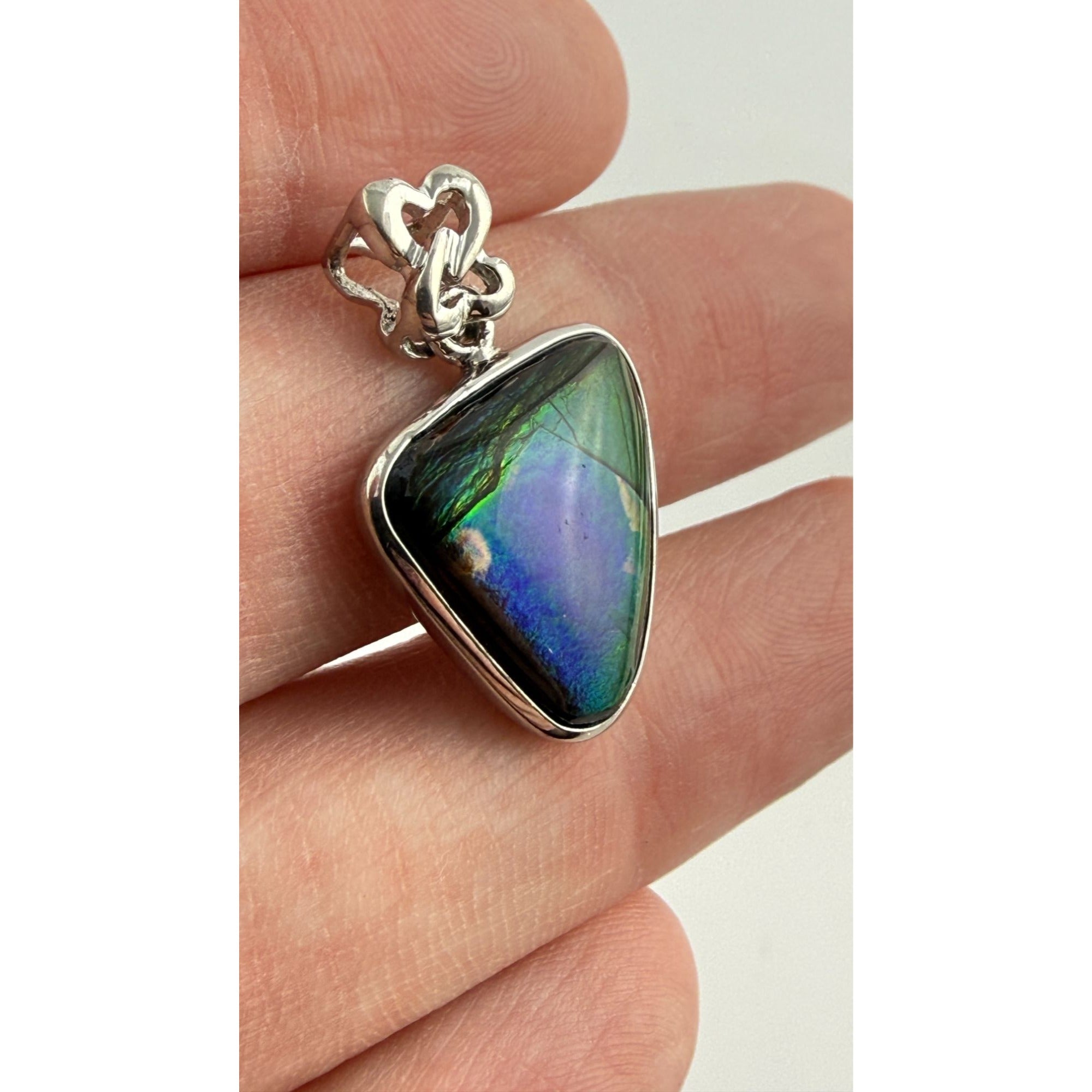 Aurora Brand Sterling Silver Ammolite Freeform Cab Pendant 3.2g 1 Inch Length