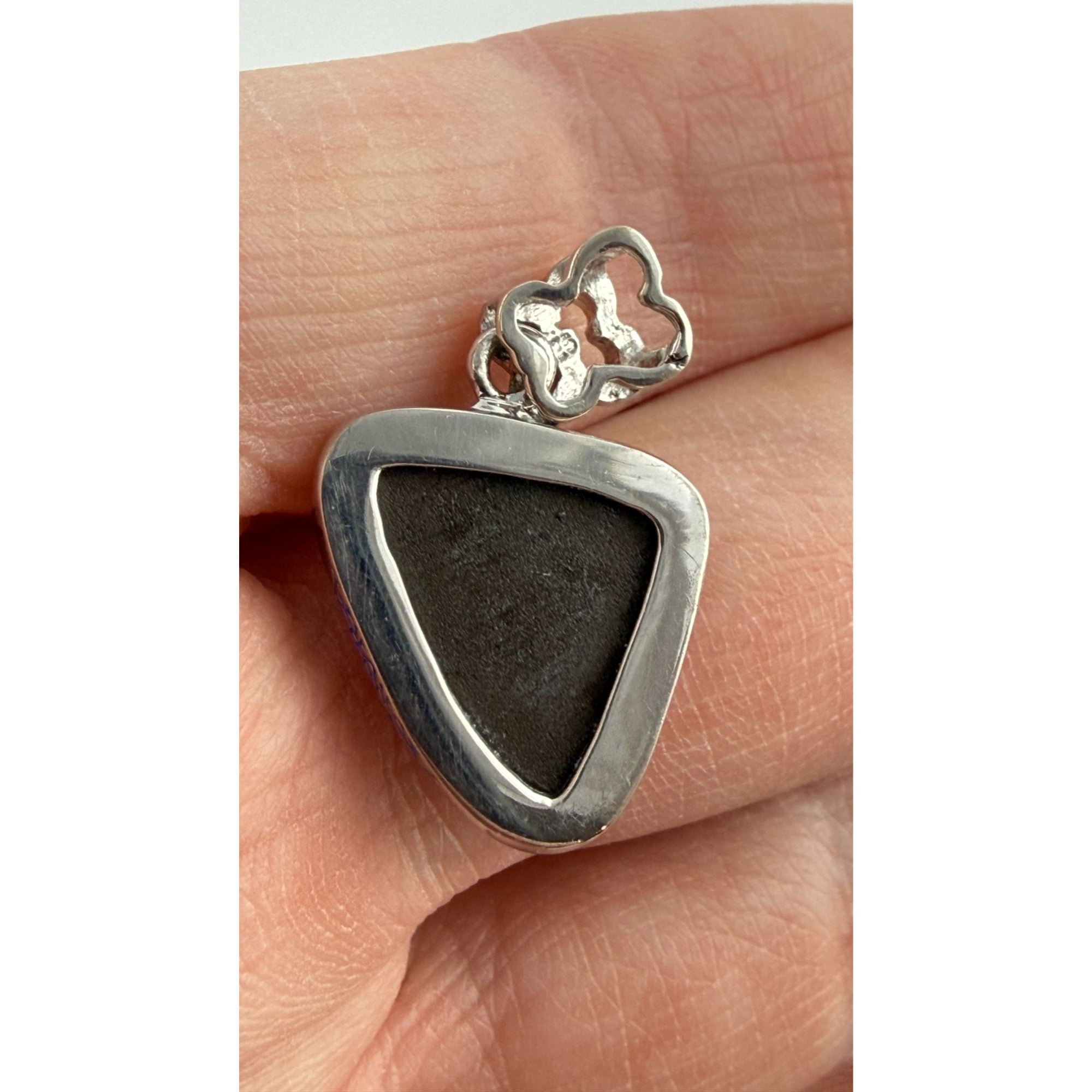 Aurora Brand Sterling Silver Ammolite Freeform Cab Pendant 3.2g 1 Inch Length