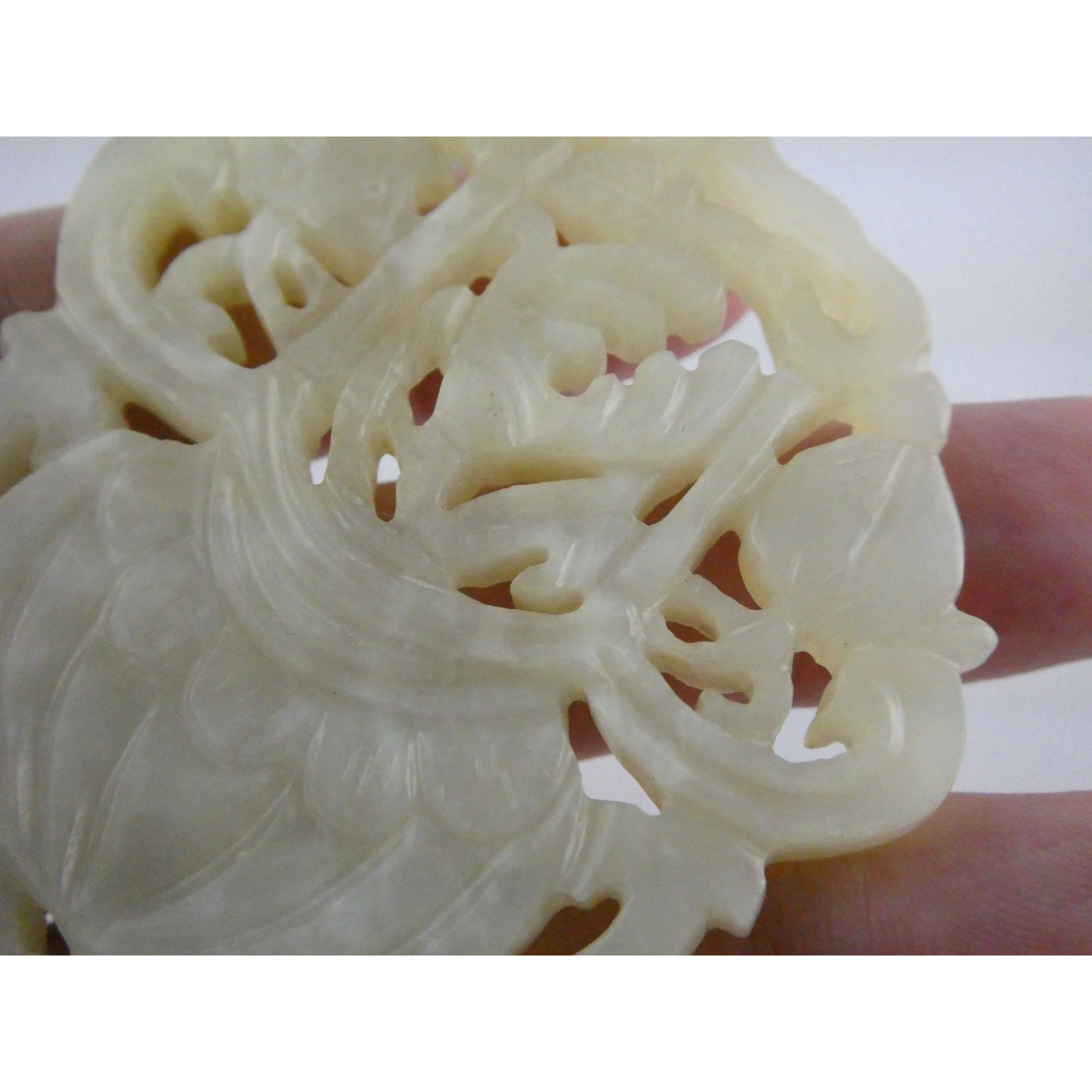 Vintage Carved Light Pale Green Jade Floral Vase Pendant Talisman 27.3g 2 3/8 In