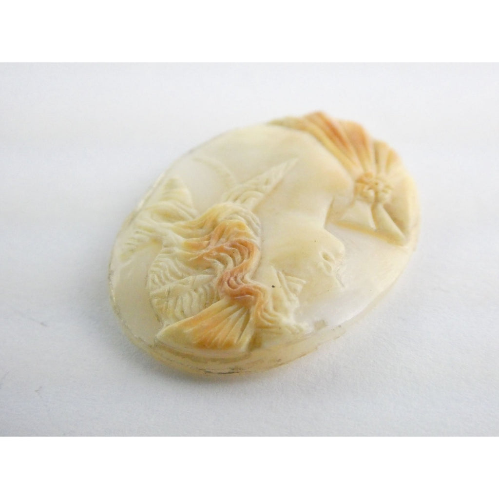 Vintage Loose Hand Carved Pale Shell Cameo Helmeted Woman Facing Left 29mm x22mm