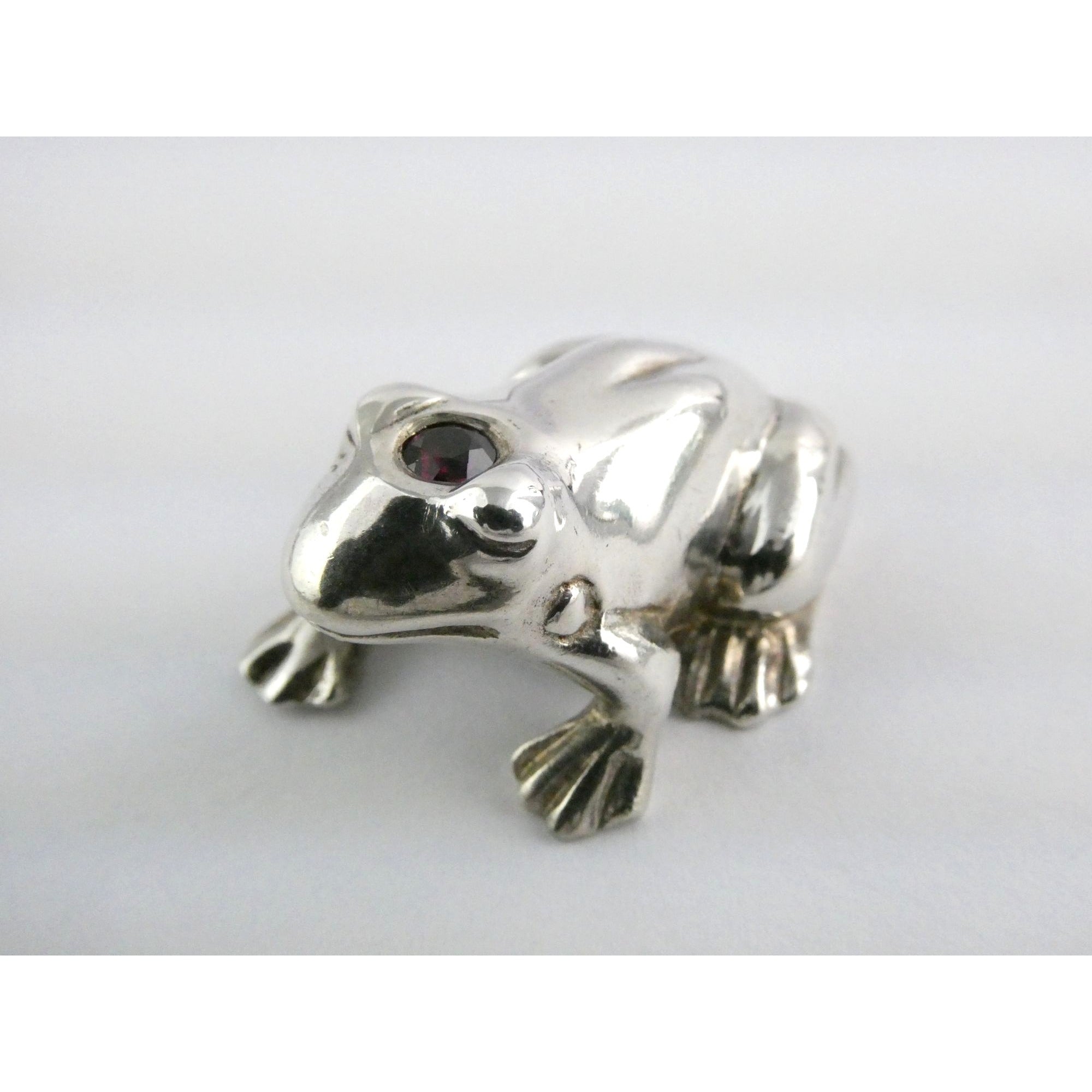 Vilmain and Klinger V+K Sterling Silver Garnet Gem Frog Miniature Figurine 21g