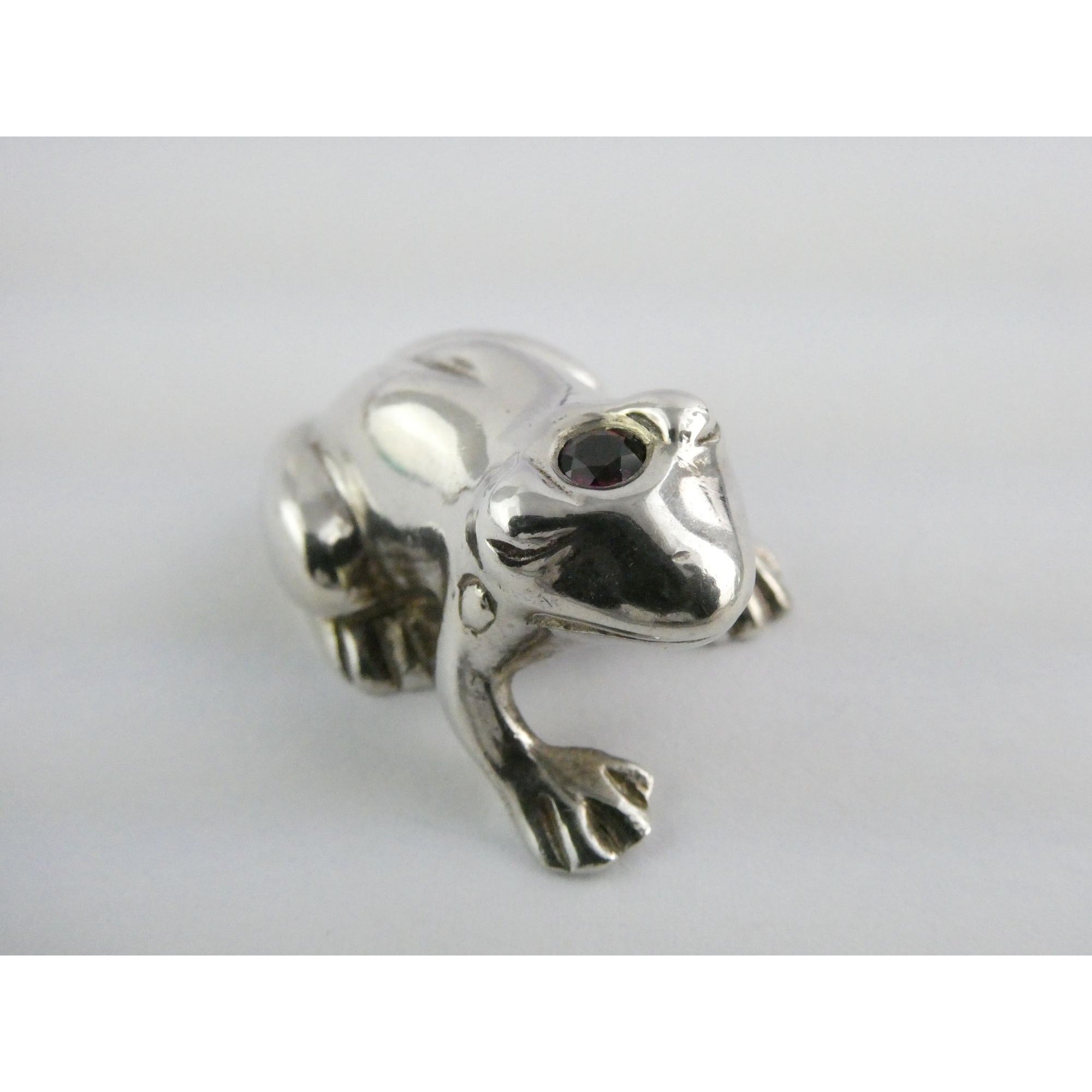 Vilmain and Klinger V+K Sterling Silver Garnet Gem Frog Miniature Figurine 21g
