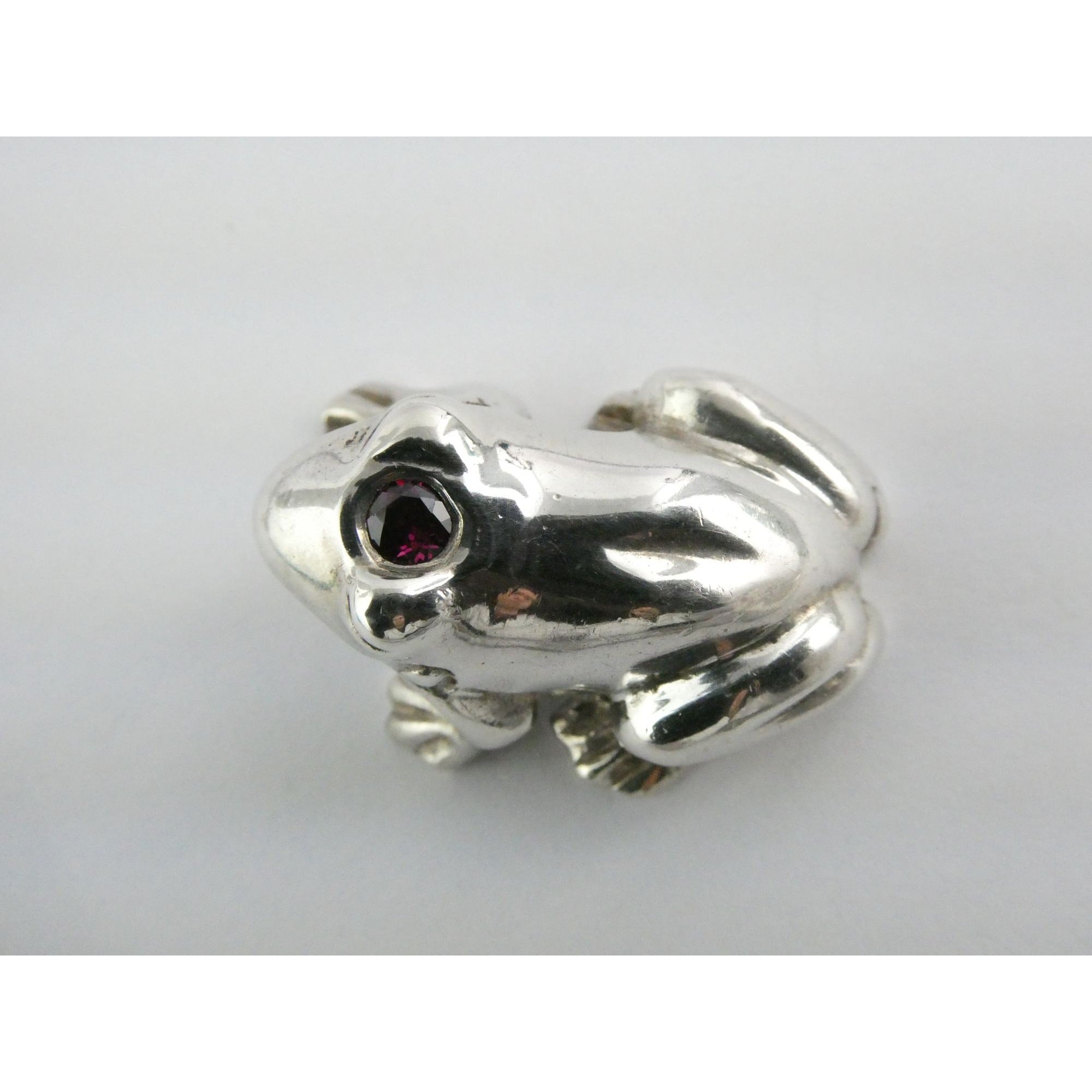 Vilmain and Klinger V+K Sterling Silver Garnet Gem Frog Miniature Figurine 21g