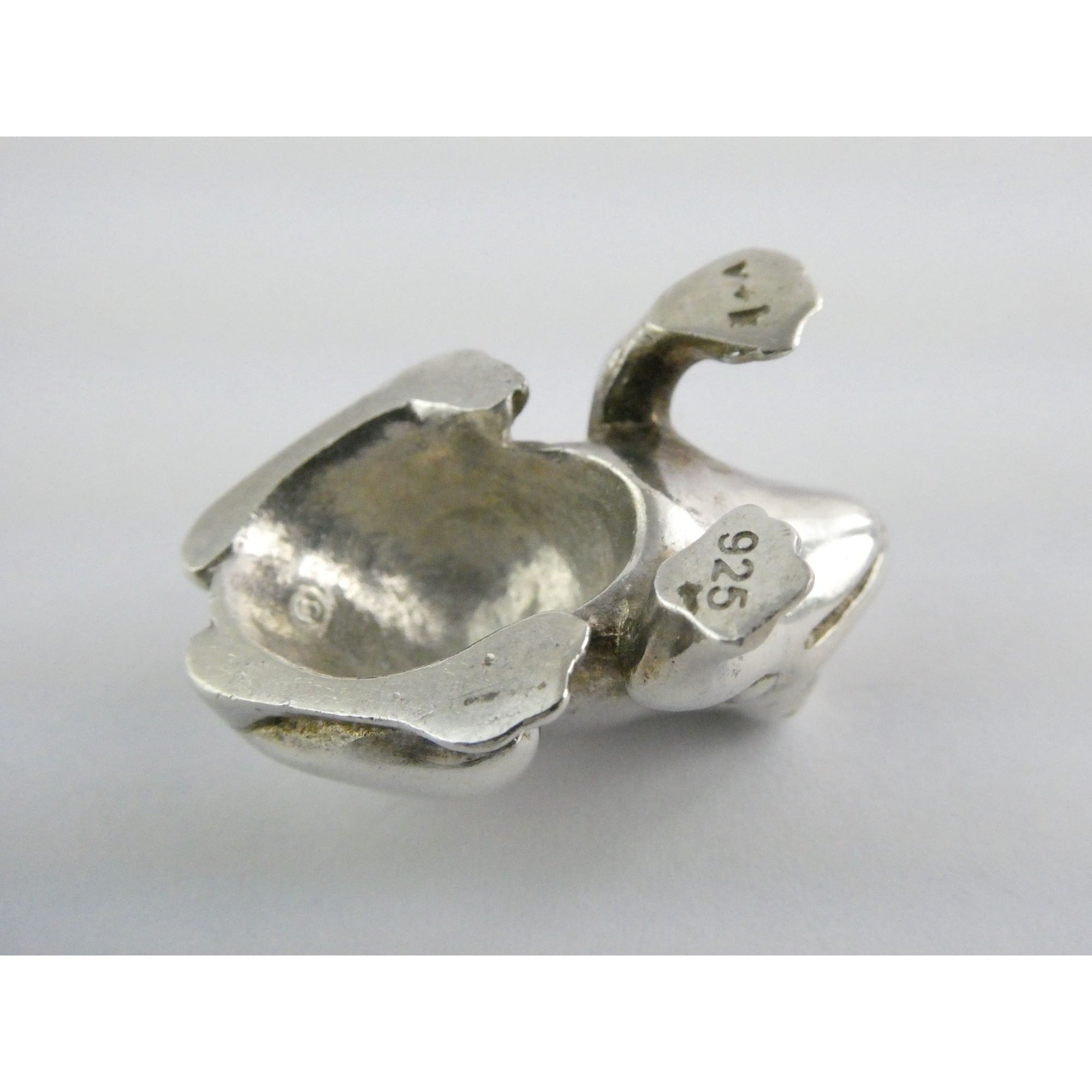 Vilmain and Klinger V+K Sterling Silver Garnet Gem Frog Miniature Figurine 21g