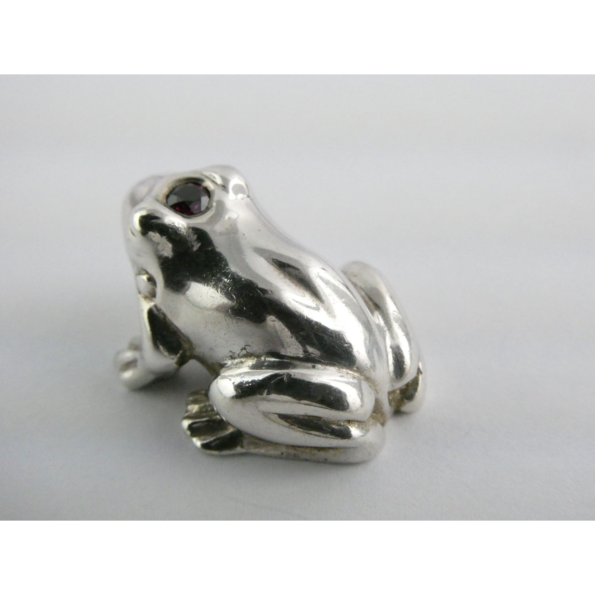 Vilmain and Klinger V+K Sterling Silver Garnet Gem Frog Miniature Figurine 21g
