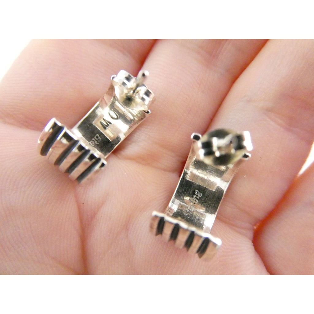 NA Navajo Orville White Sterling Silver Curled Earrings 5.9g .5 Inch Length OW