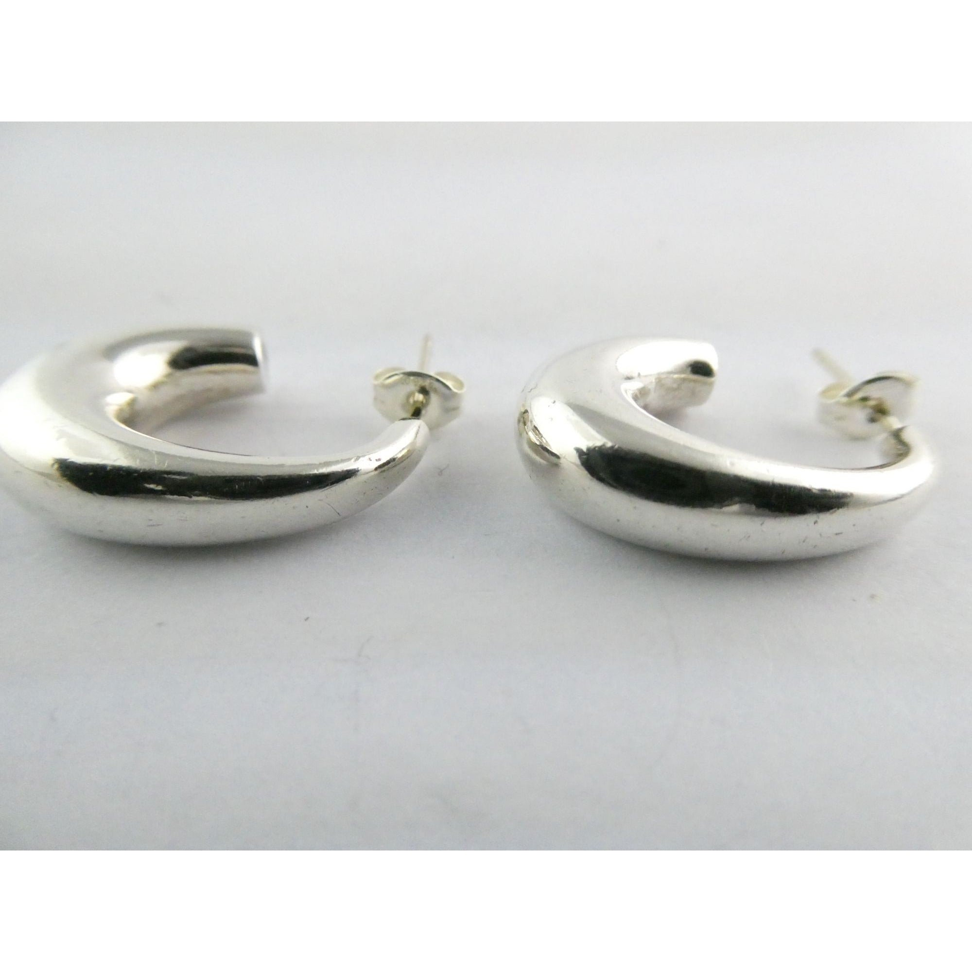 Tiffany and Co Sterling Silver Half Hoop Earrings 6.1g Weight 25mm Length