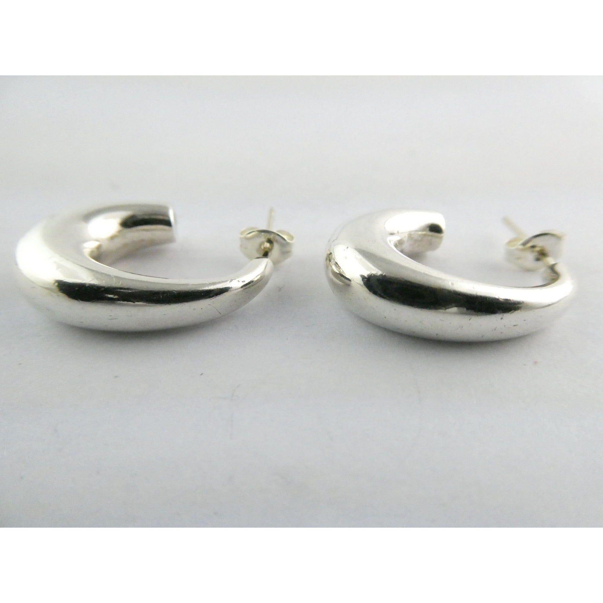Tiffany and Co Sterling Silver Half Hoop Earrings 6.1g Weight 25mm Length