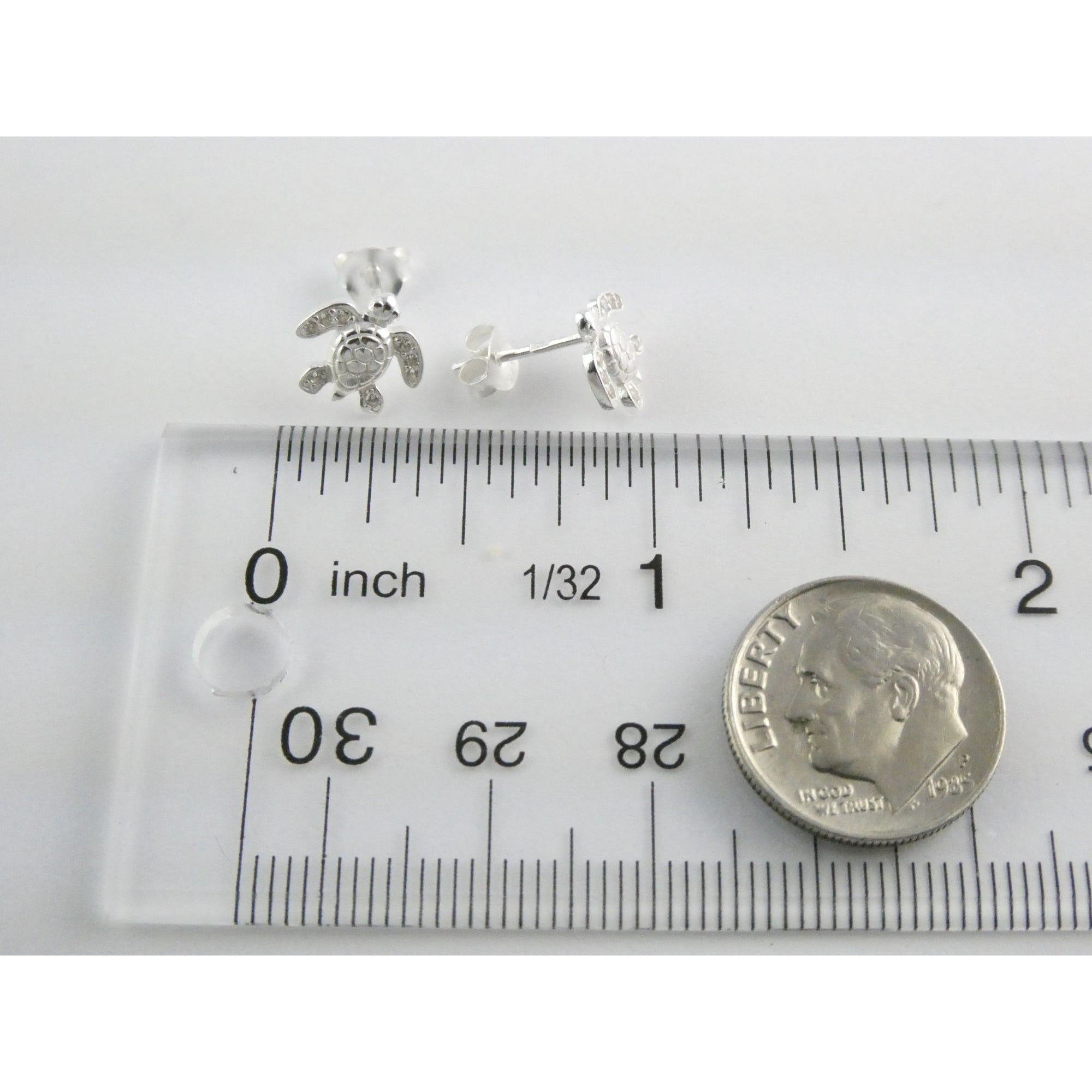 Sterling Silver Figural Sea Turtle Stud Earrings 1.1g 8mm Length NEW and UNUSED