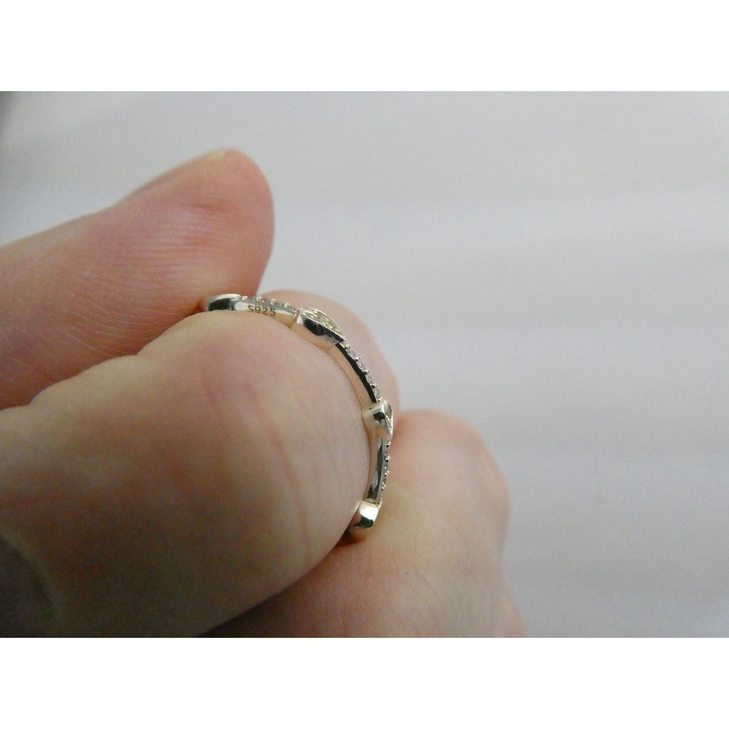 Sterling Silver Infinity Hearts Band Ring Size 11 Weighs 1.7 Grams