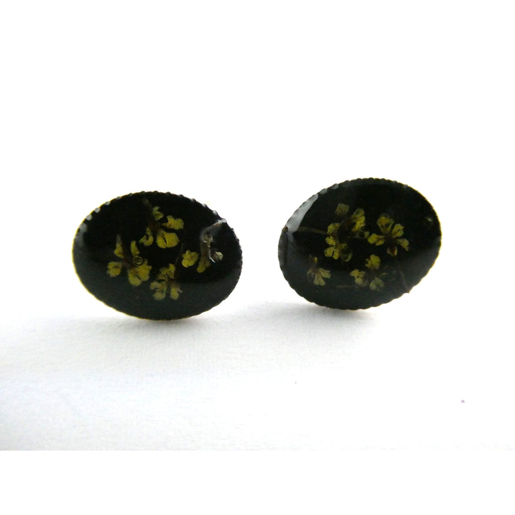 Vintage Sterling Silver Tiny Four Leaf Clovers Under Resin Oval Stud Earrings