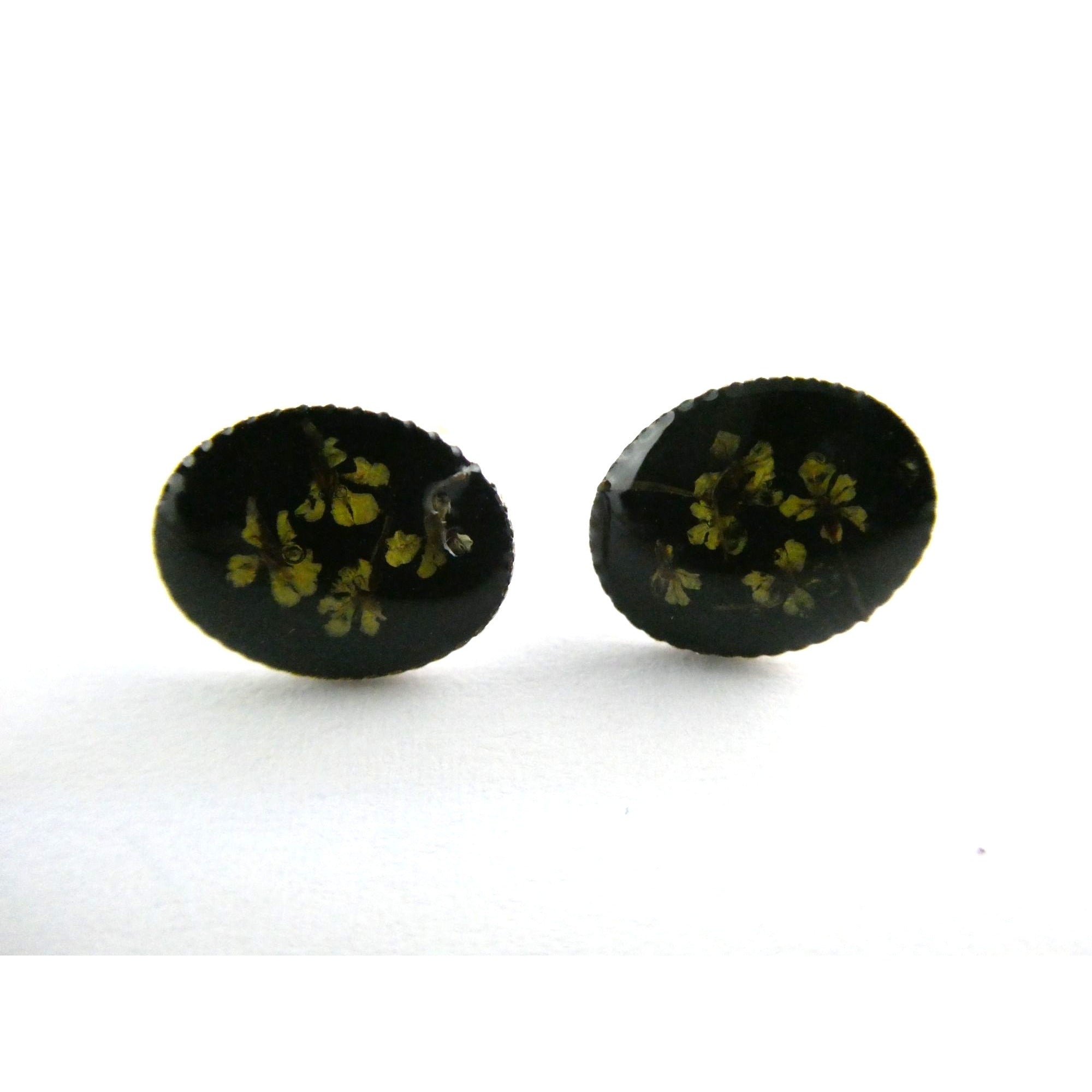 Vintage Sterling Silver Tiny Four Leaf Clovers Under Resin Oval Stud Earrings