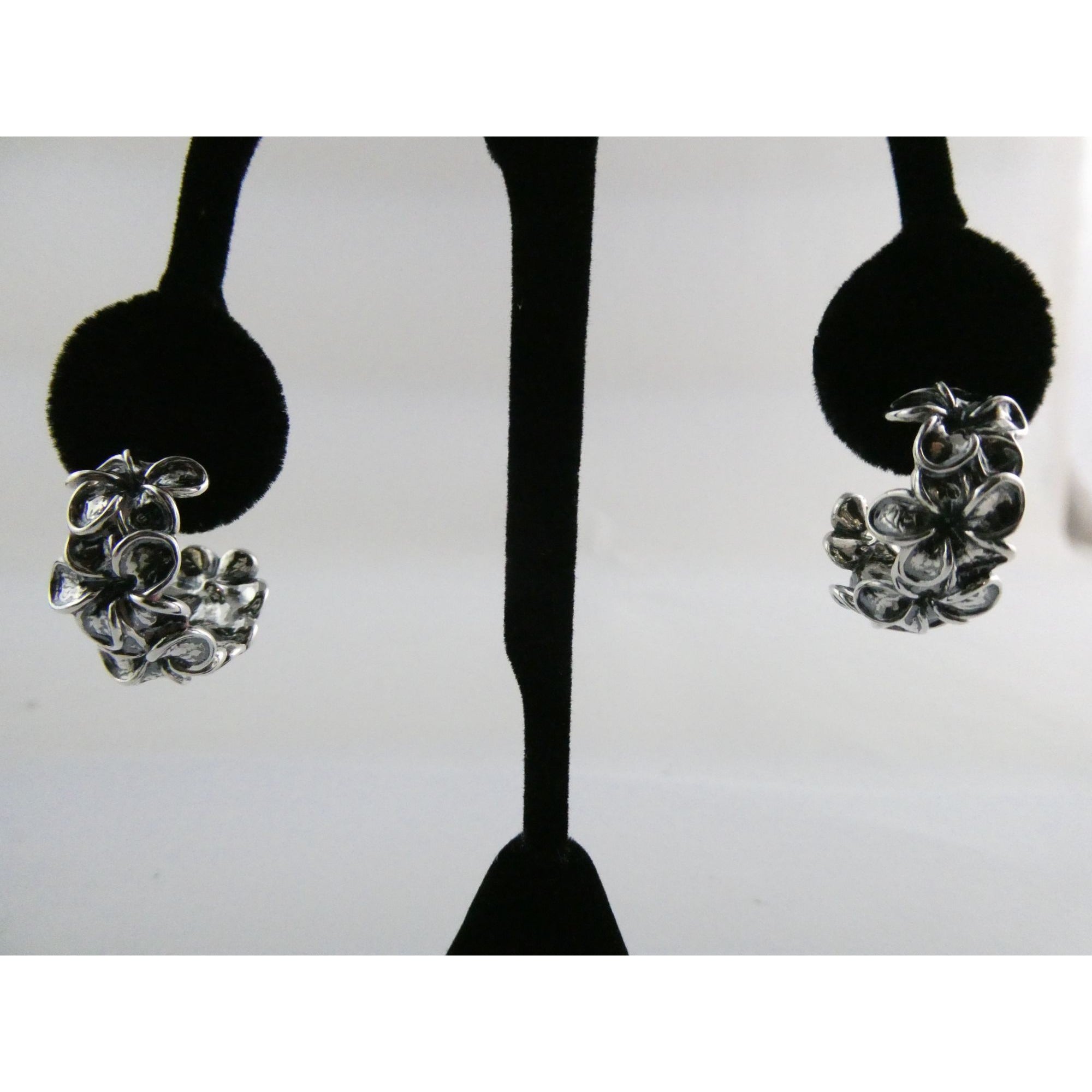 Kabana Sterling Silver Plumeria Flower Curled Earrings 16.7g 1 Inch Length