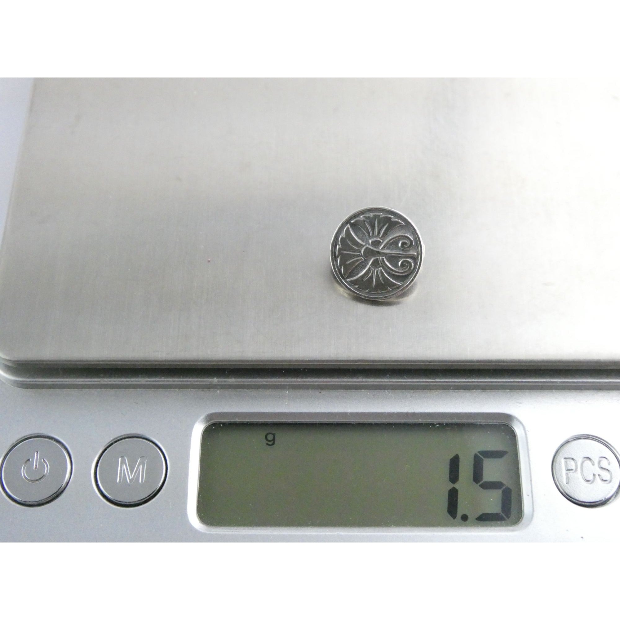 Vintage Art Nouveau Sterling Silver Flourish Design Lapel Pin 1.5g 12mm Diameter