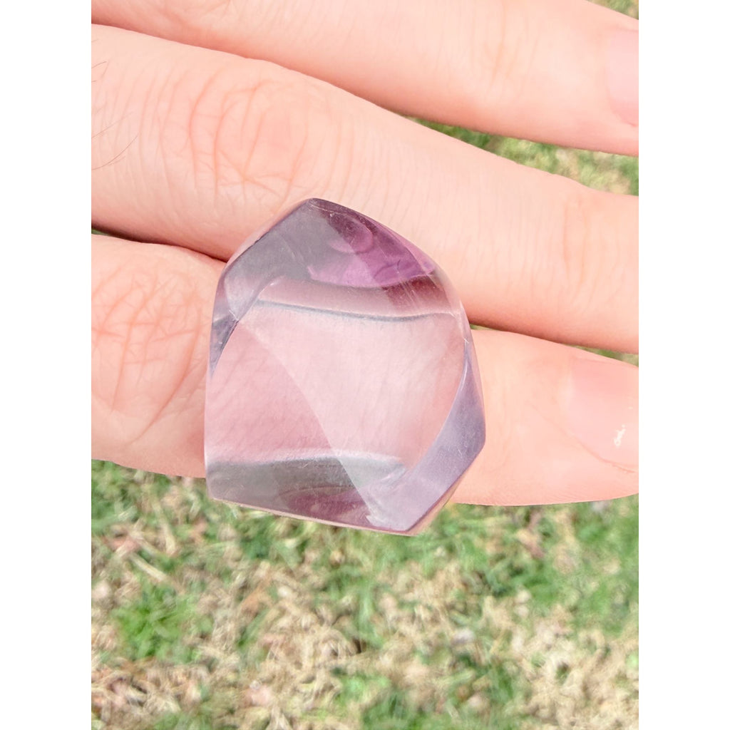 Vintage Pale Purple Lucite Geometric Design Chunky Ring Size 6.25 6.8g Weight