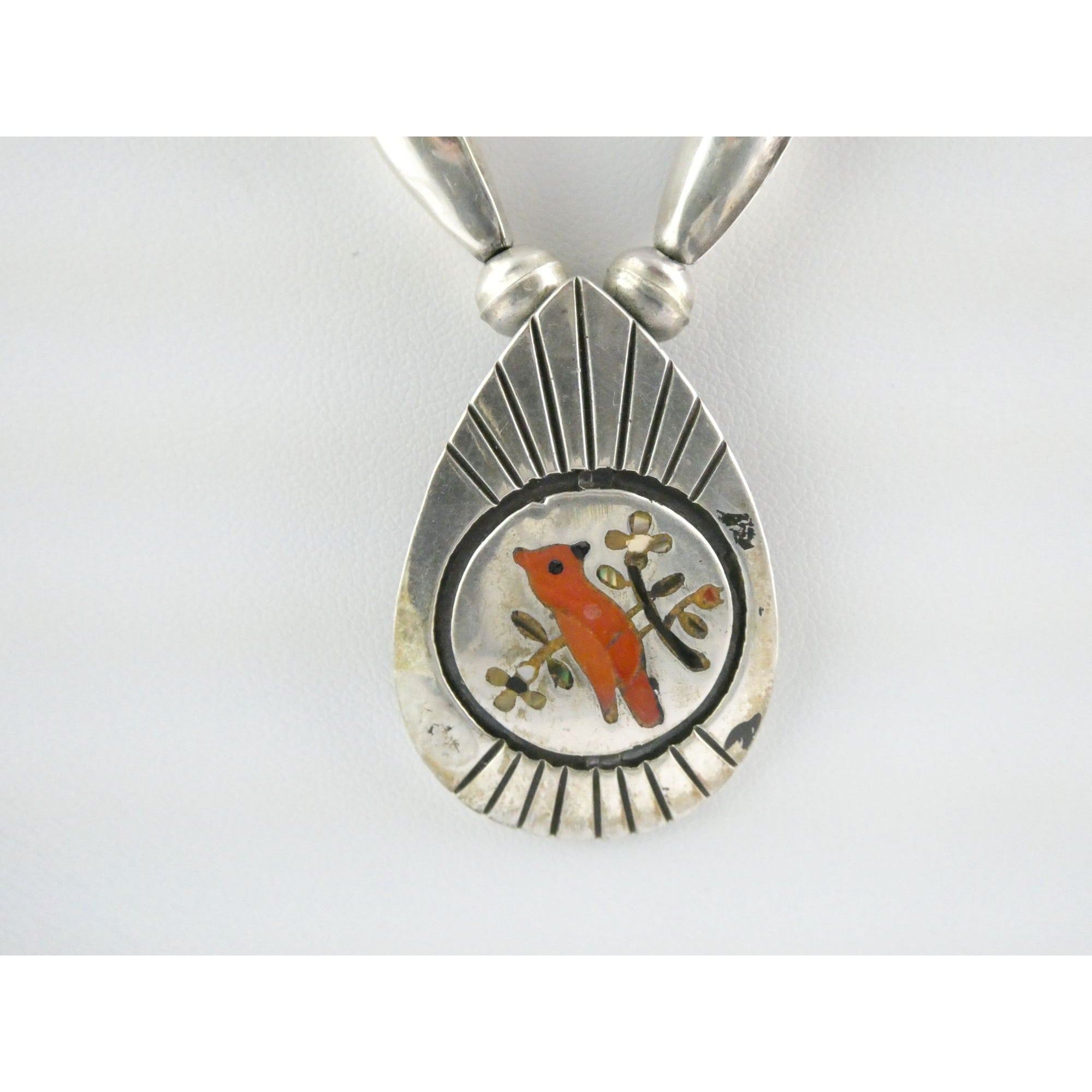 NA Southwestern Zuni Sterling Silver Red Cardinal Navajo Pearls Pendant Necklace
