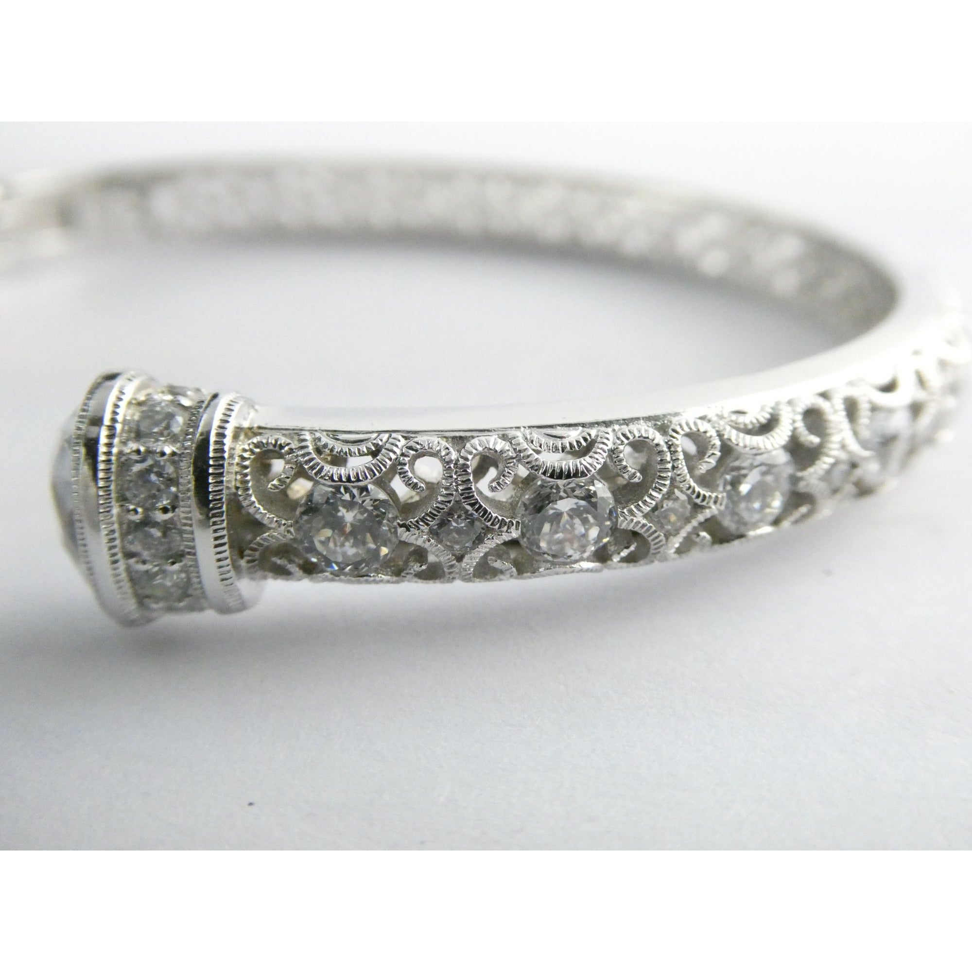 Tacori IVCZ Sterling Silver Epiphany Hinged Cuff Bracelet 27.2g Weight 7.75 Inch