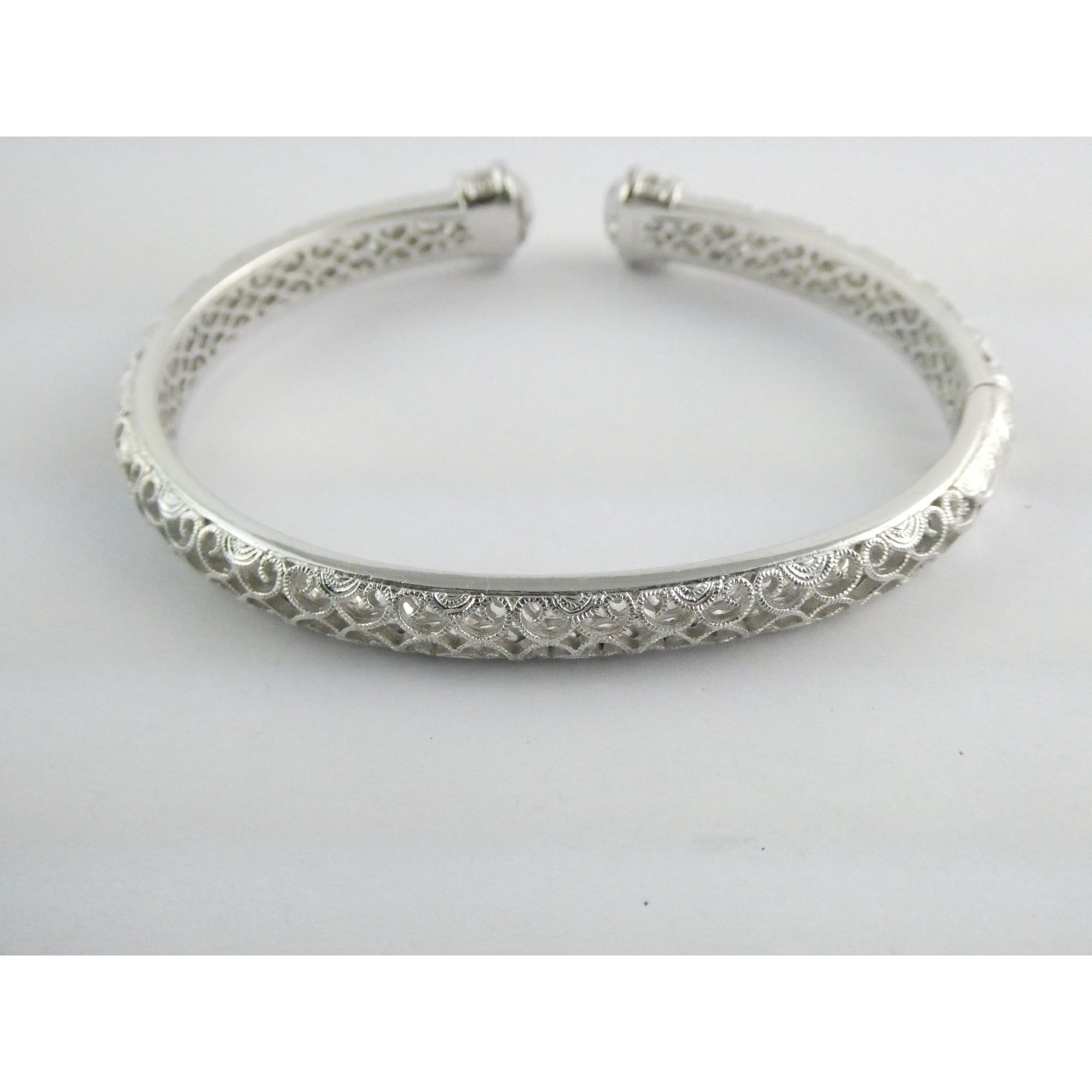 Tacori IVCZ Sterling Silver Epiphany Hinged Cuff Bracelet 27.2g Weight 7.75 Inch