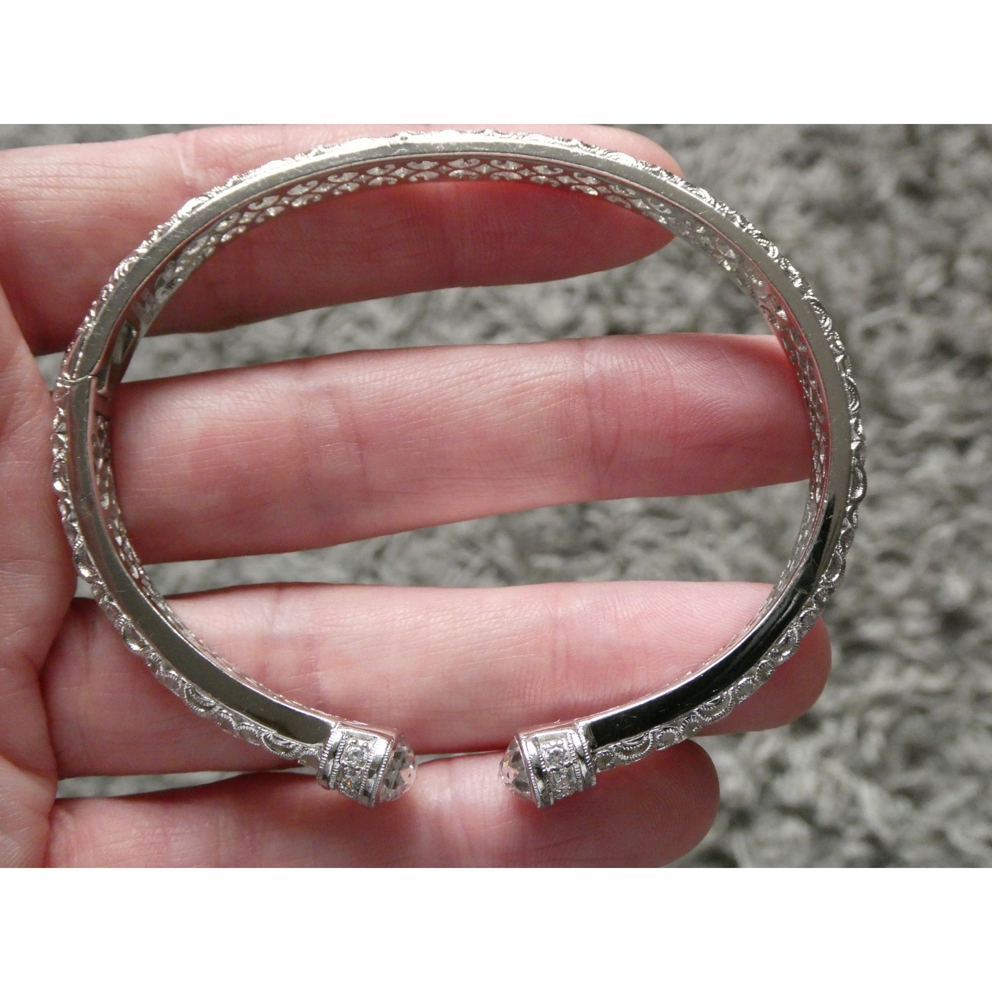Tacori IVCZ Sterling Silver Epiphany Hinged Cuff Bracelet 27.2g Weight 7.75 Inch