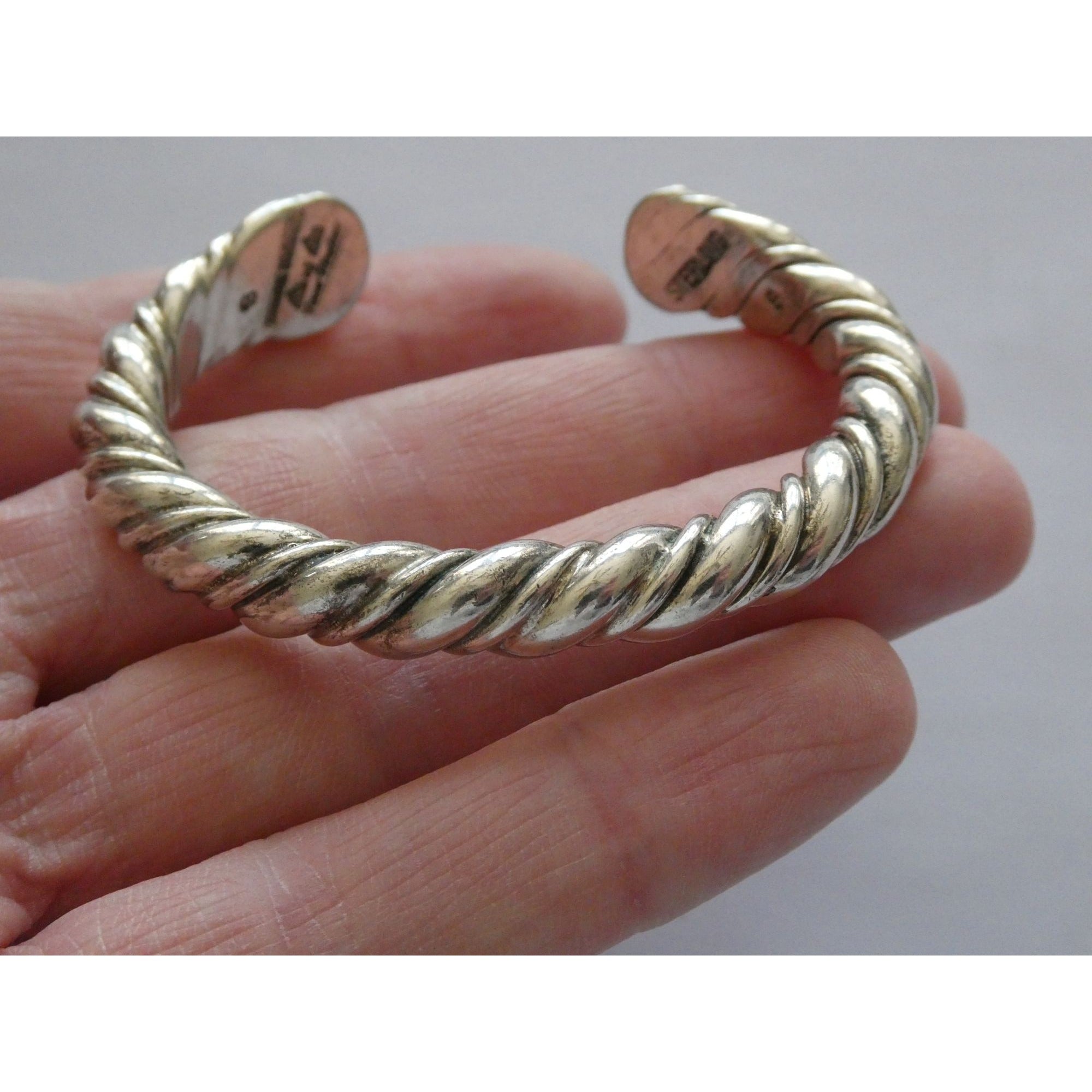 NA Navajo Orville Tsinnie New Mexico Sterling Silver Cuff Bracelet 6 Inches 52g