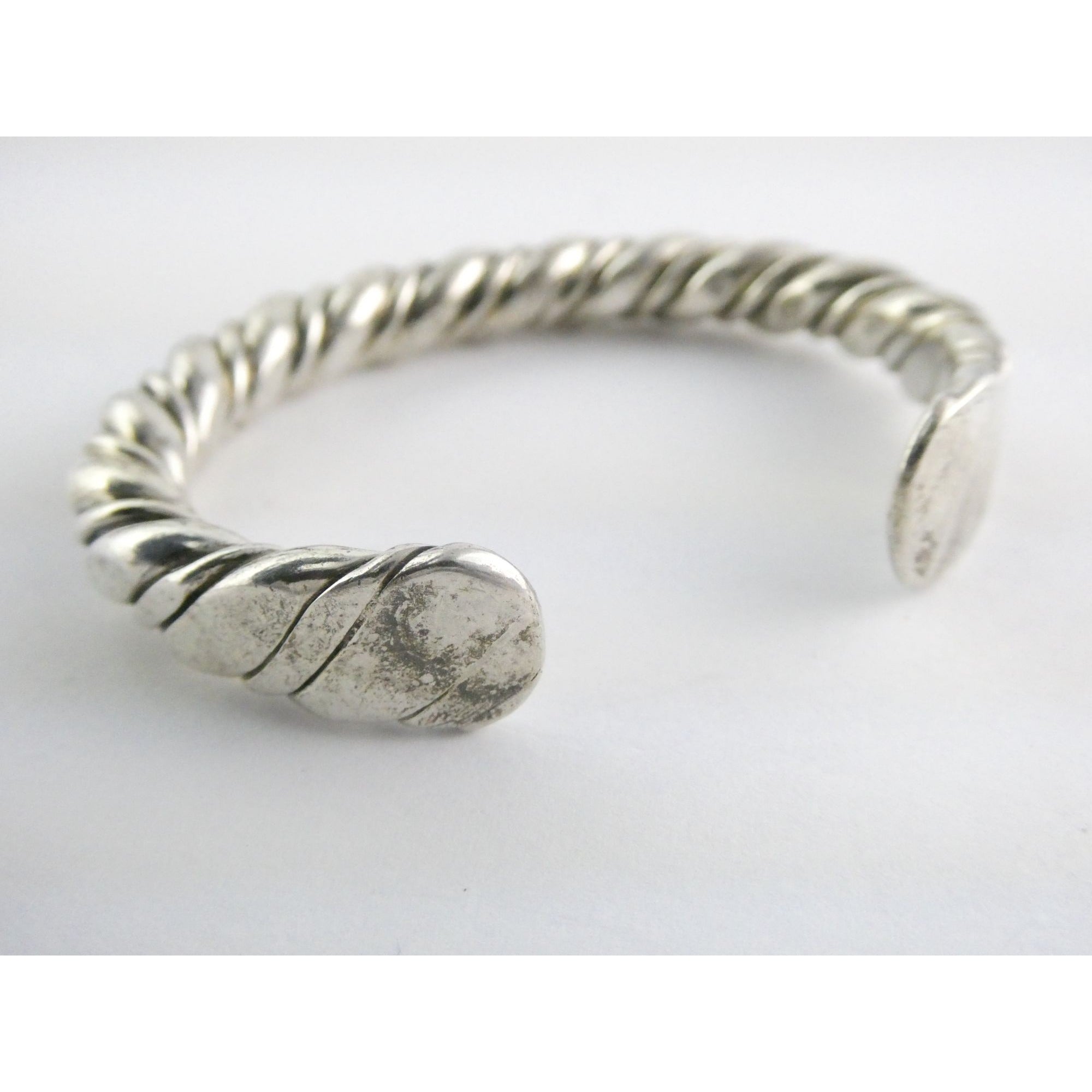 NA Navajo Orville Tsinnie New Mexico Sterling Silver Cuff Bracelet 6 Inches 52g