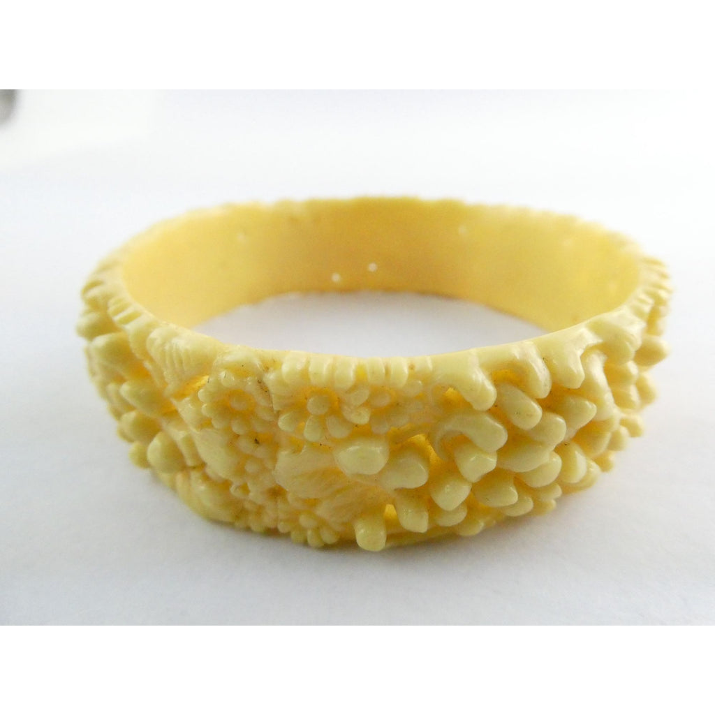 Vintage Celluloid Plastic Floral Bangle Bracelet 7.75 Inch Fit 20.6 Grams Weight