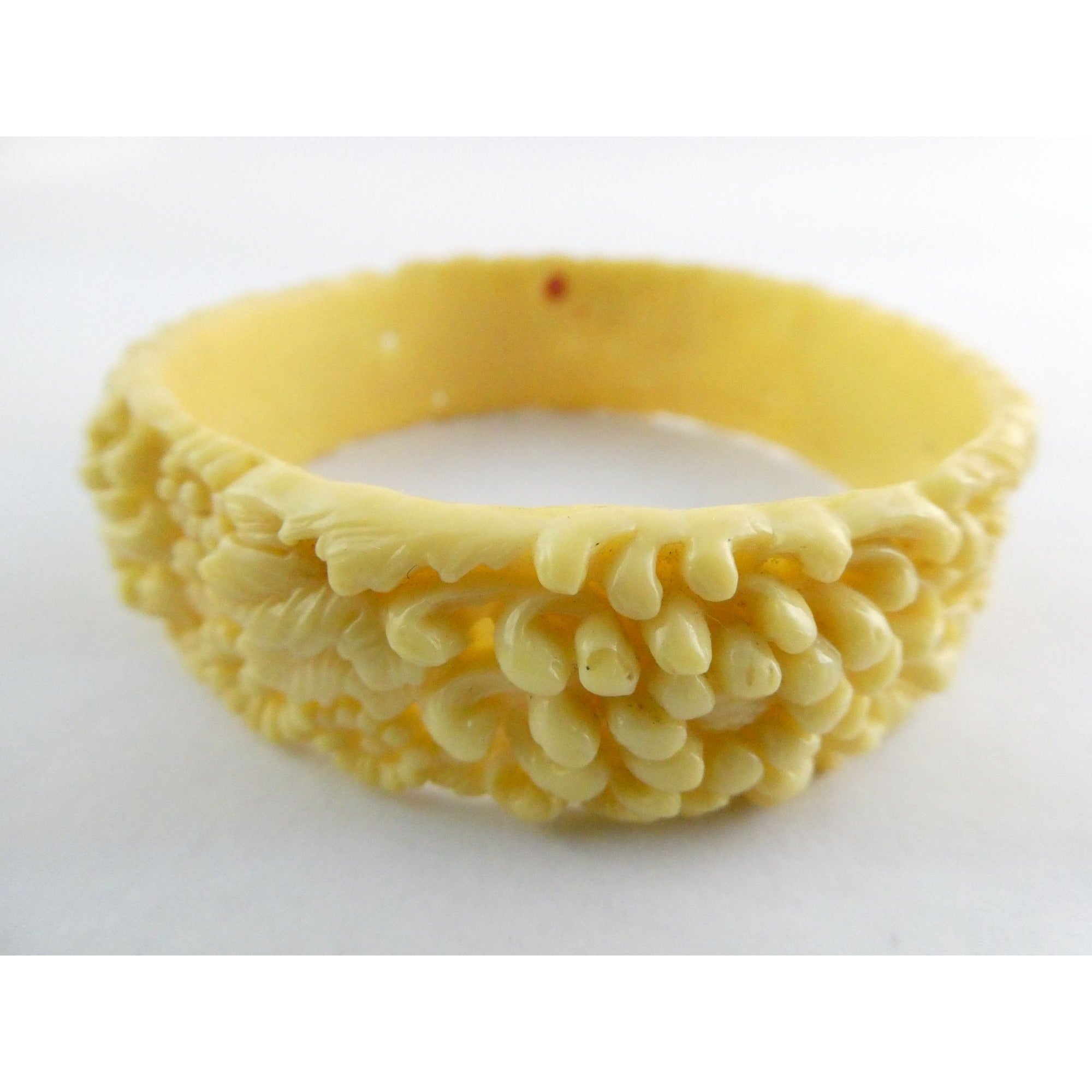 Vintage Celluloid Plastic Floral Bangle Bracelet 7.75 Inch Fit 20.6 Grams Weight